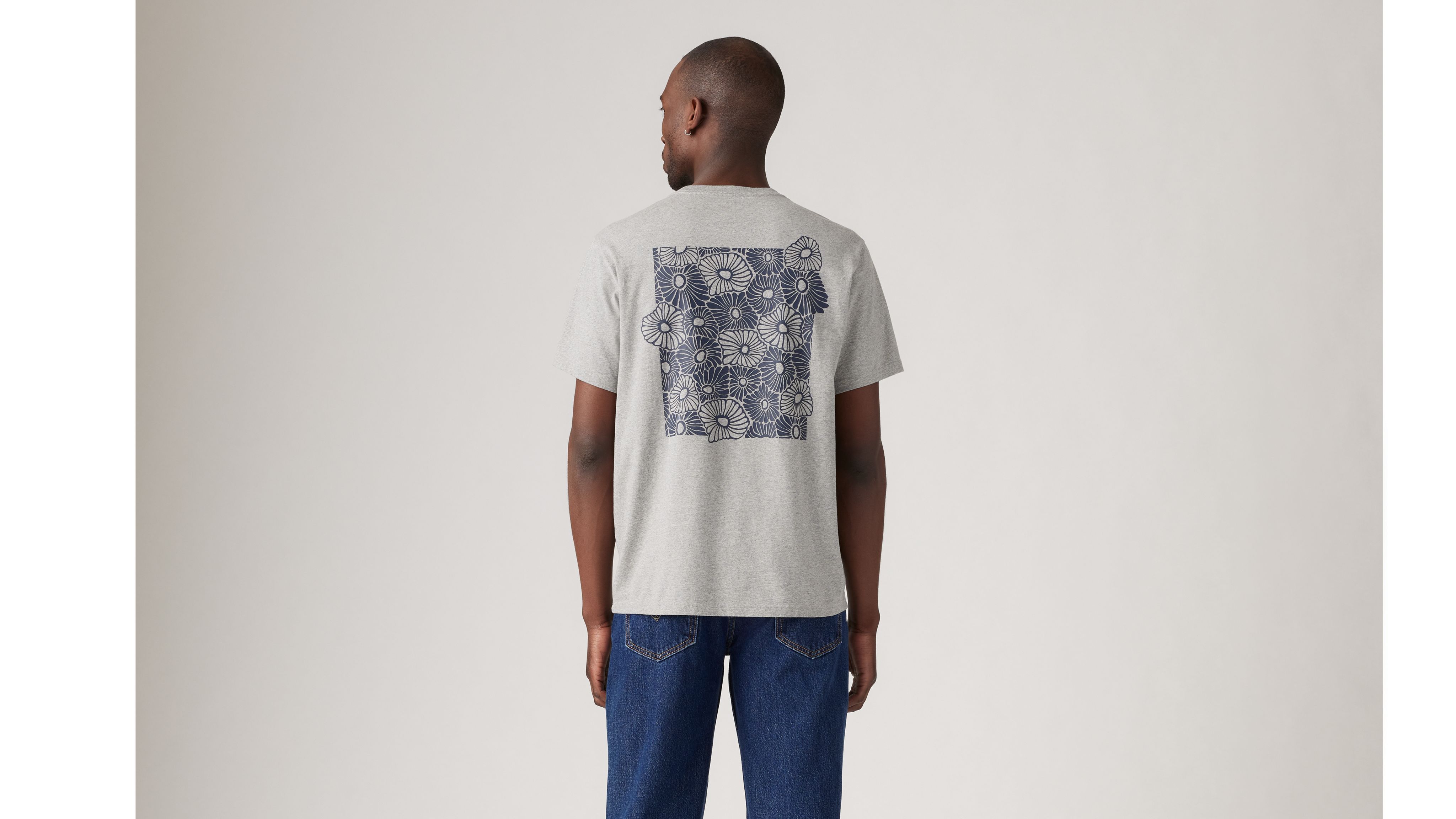 Relaxed Fit Short Sleeve Graphic T-shirt - Grey | Levi's® US