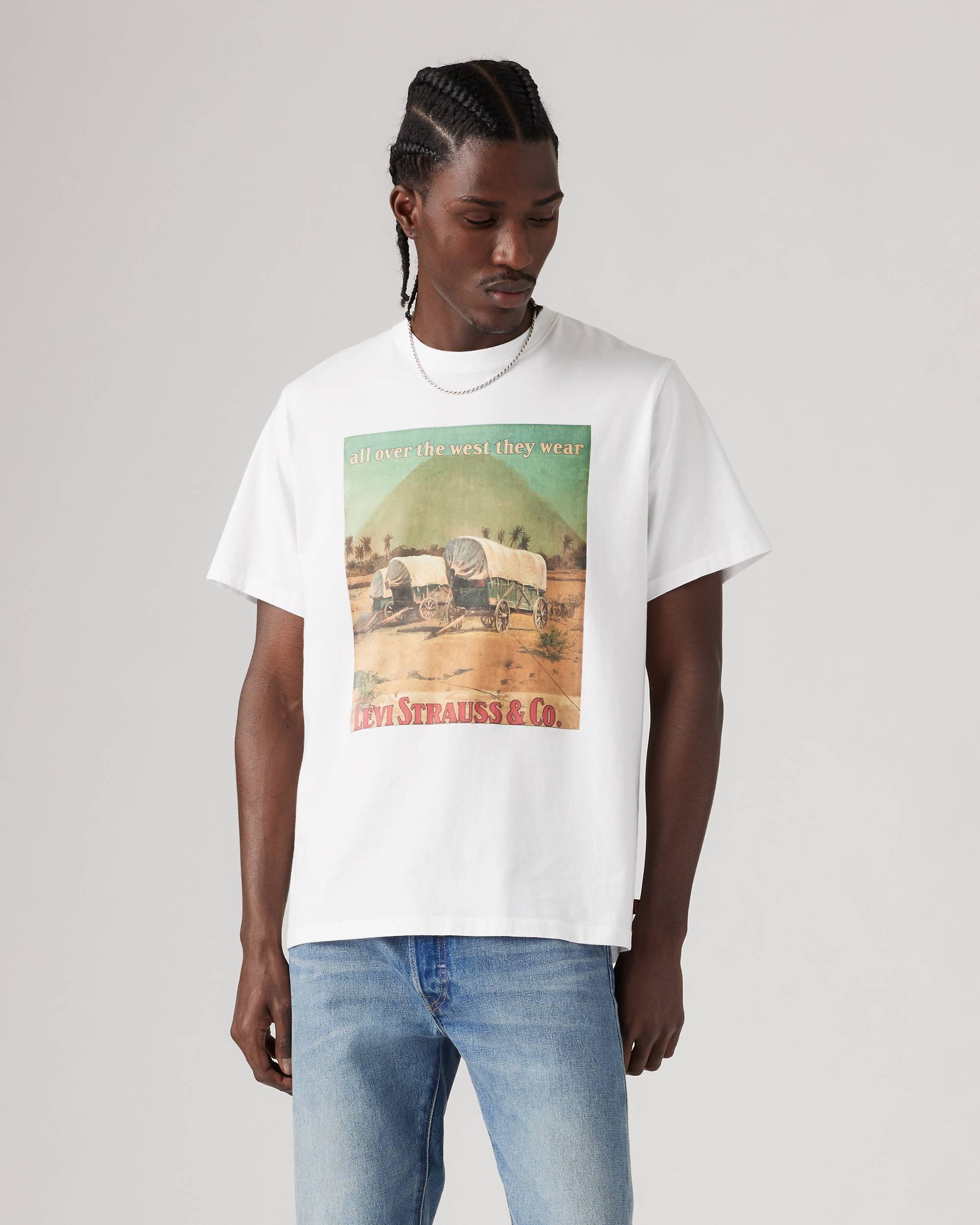 Relaxed Fit Short Sleeve Graphic T-shirt - White | Levi's® US Relaxed Fit Short Sleeve Graphic T-shirt - White | Levi's® US