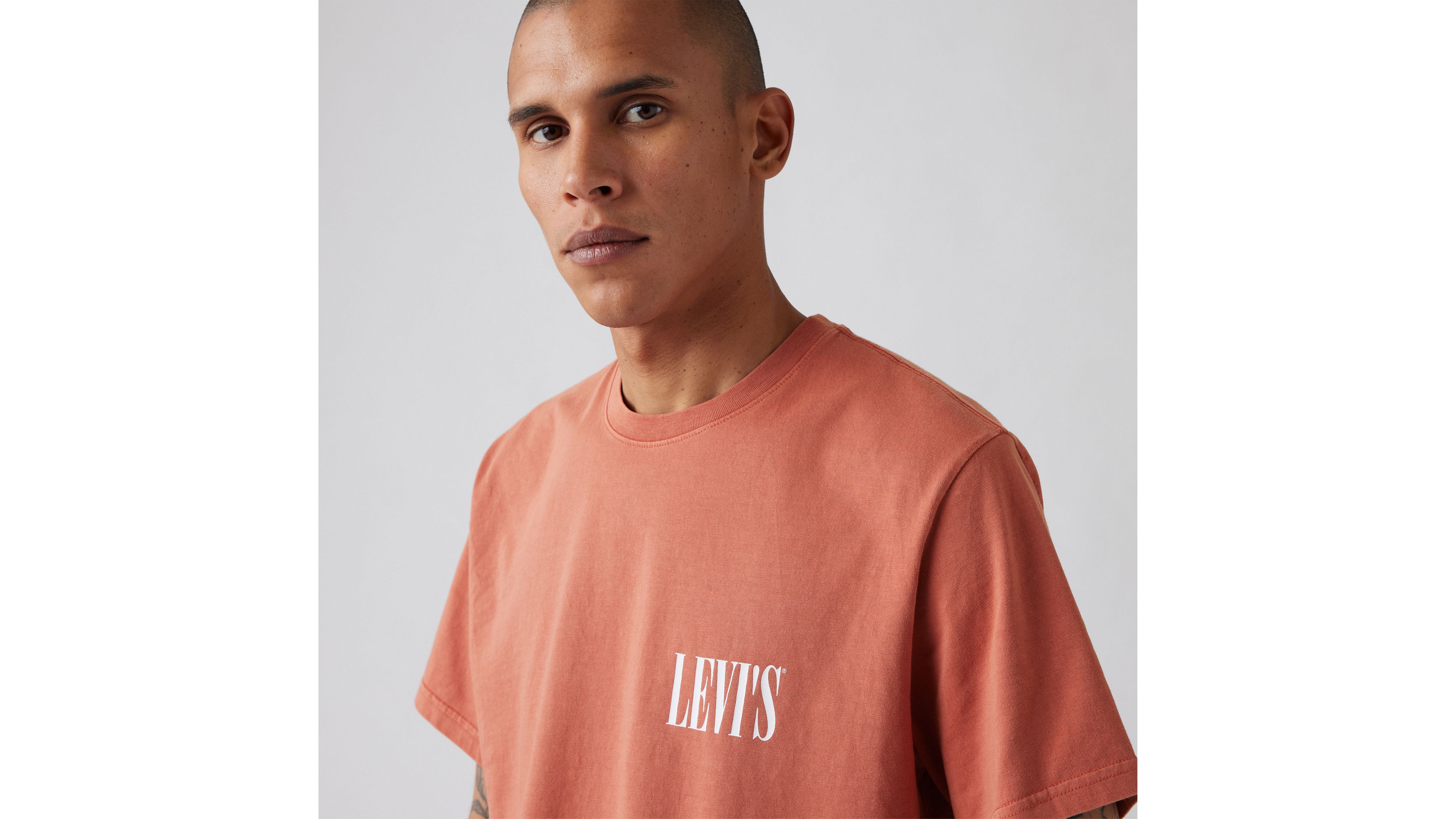 Tシャツ・カットソー ^ ^ Men's Regular Fit Graphic Wash Short Sleeve T Relaxed Fit Short Sleeve Graphic T-shirt - Blue | Levi's® US