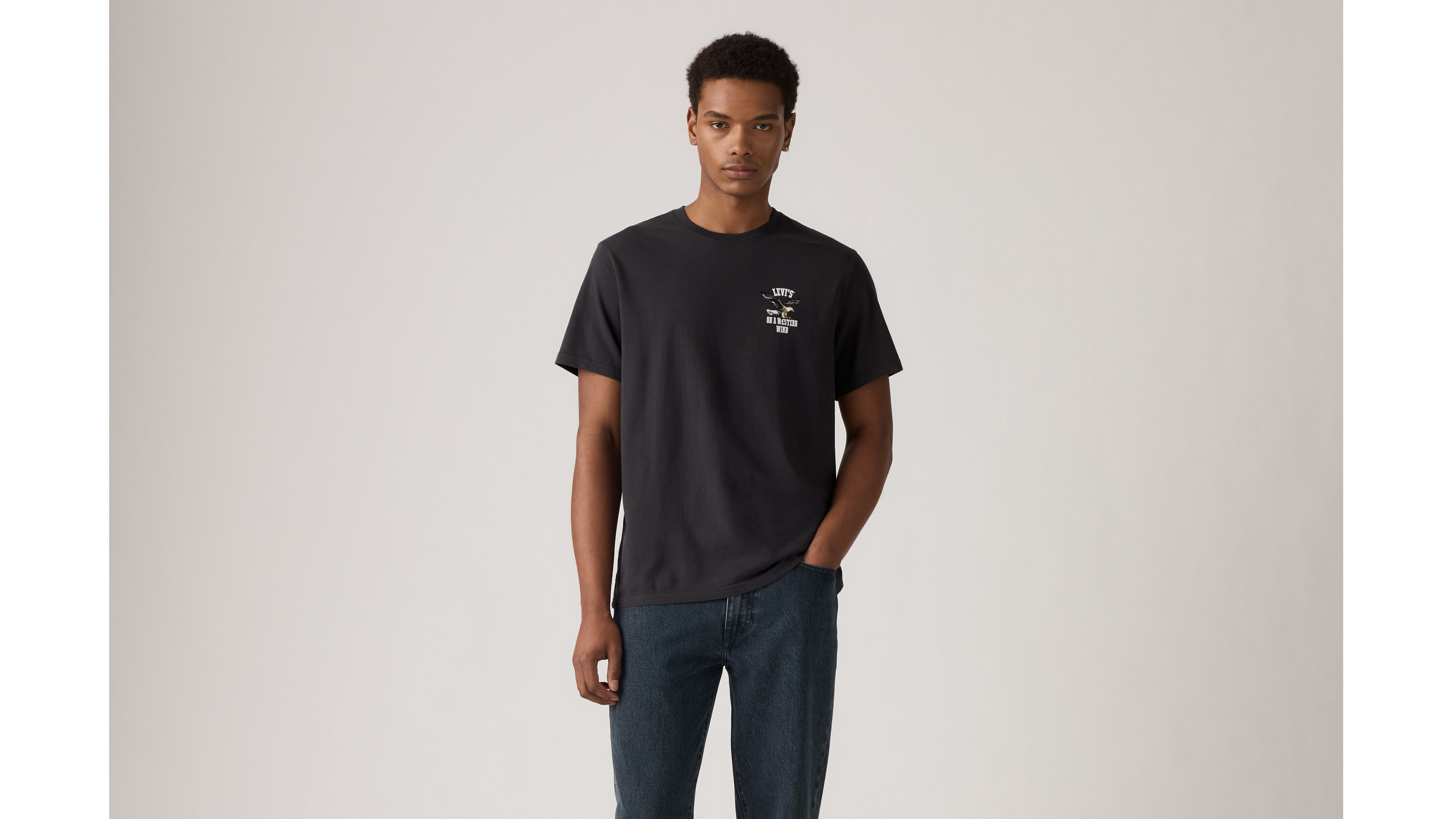 Relaxed Fit Graphic T-shirt 8