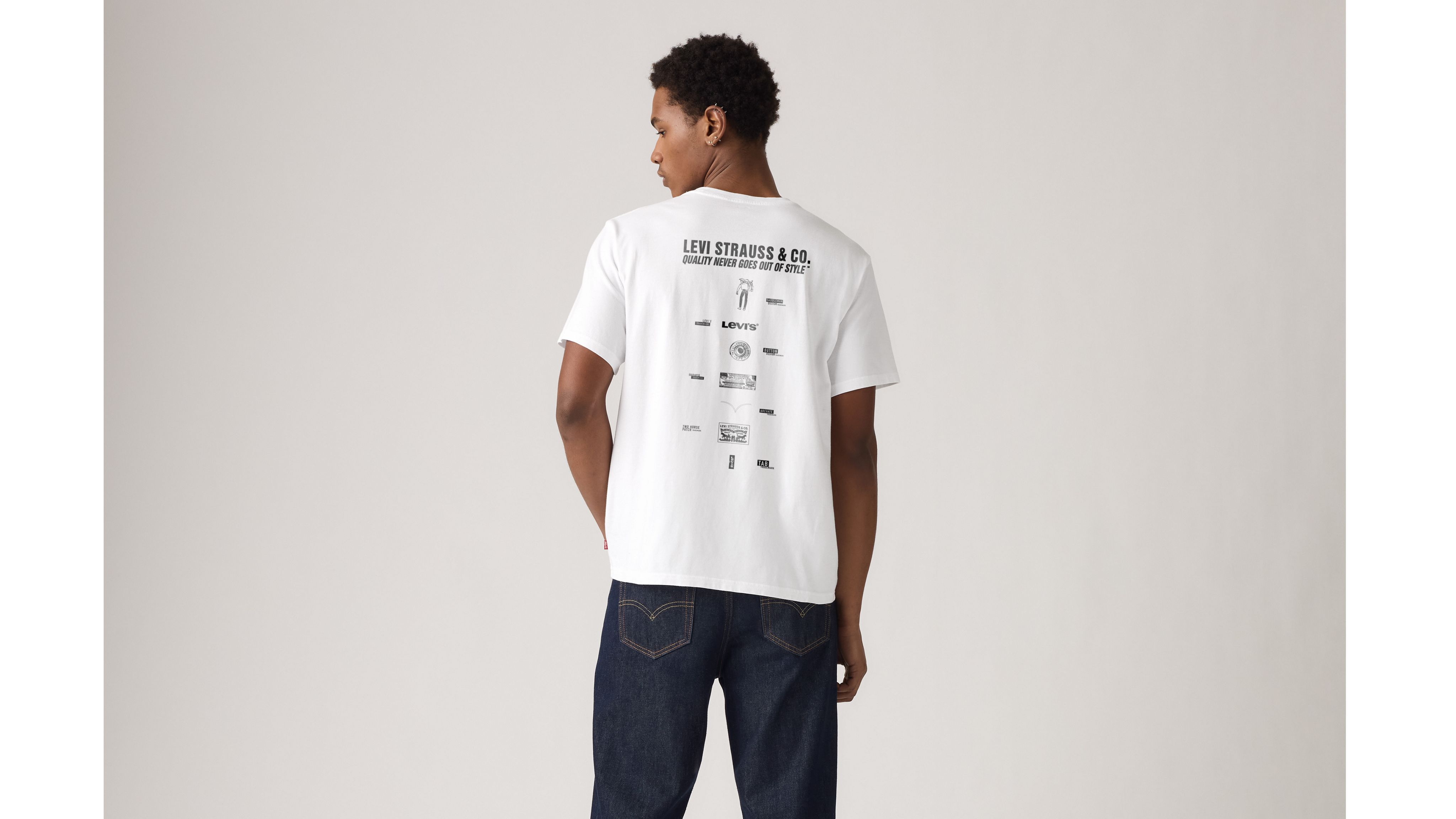 Relaxed Fit Graphic T-shirt 3