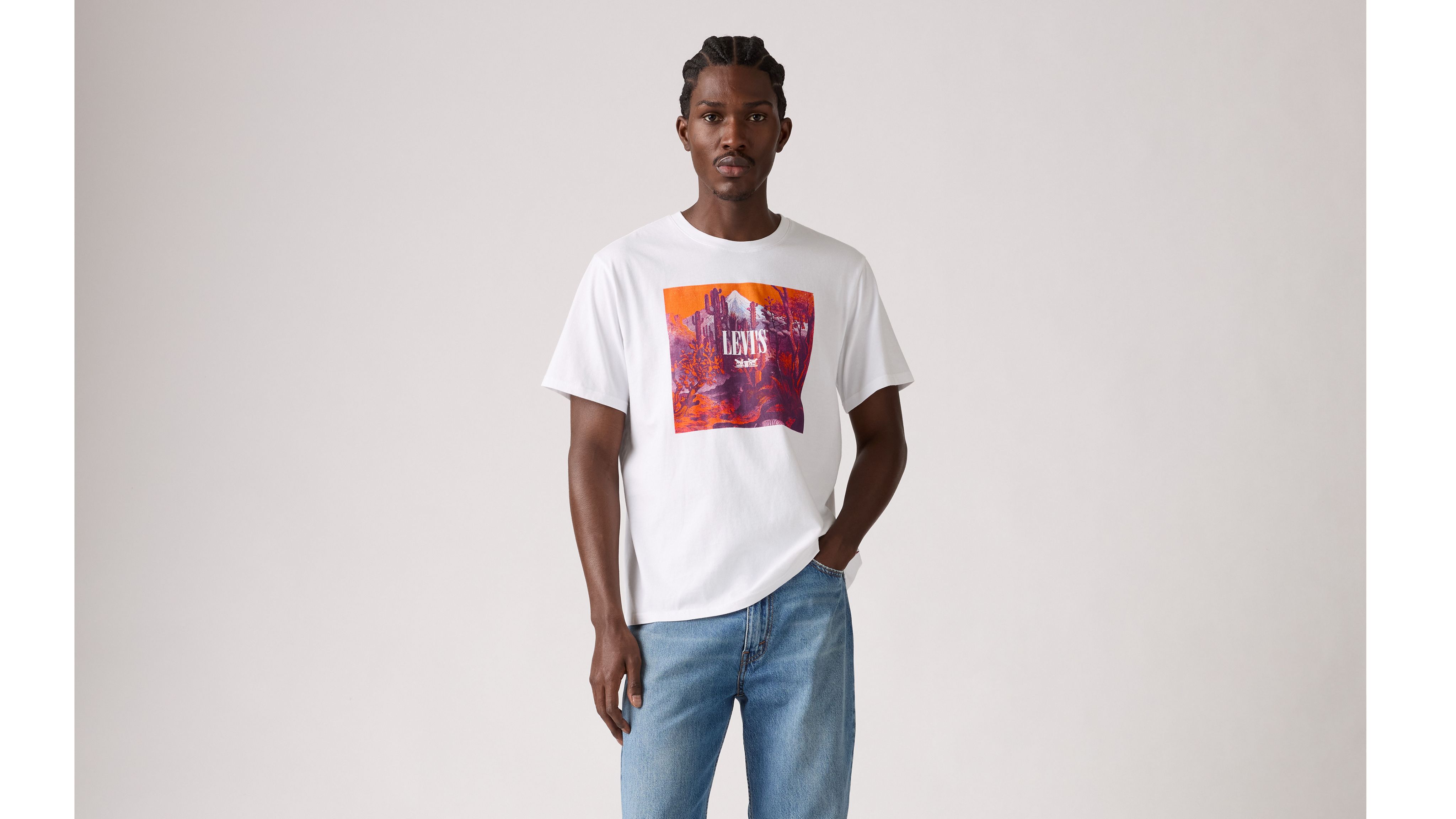 Relaxed Fit Short-sleeve Graphic T-shirt - White | Levi's® US