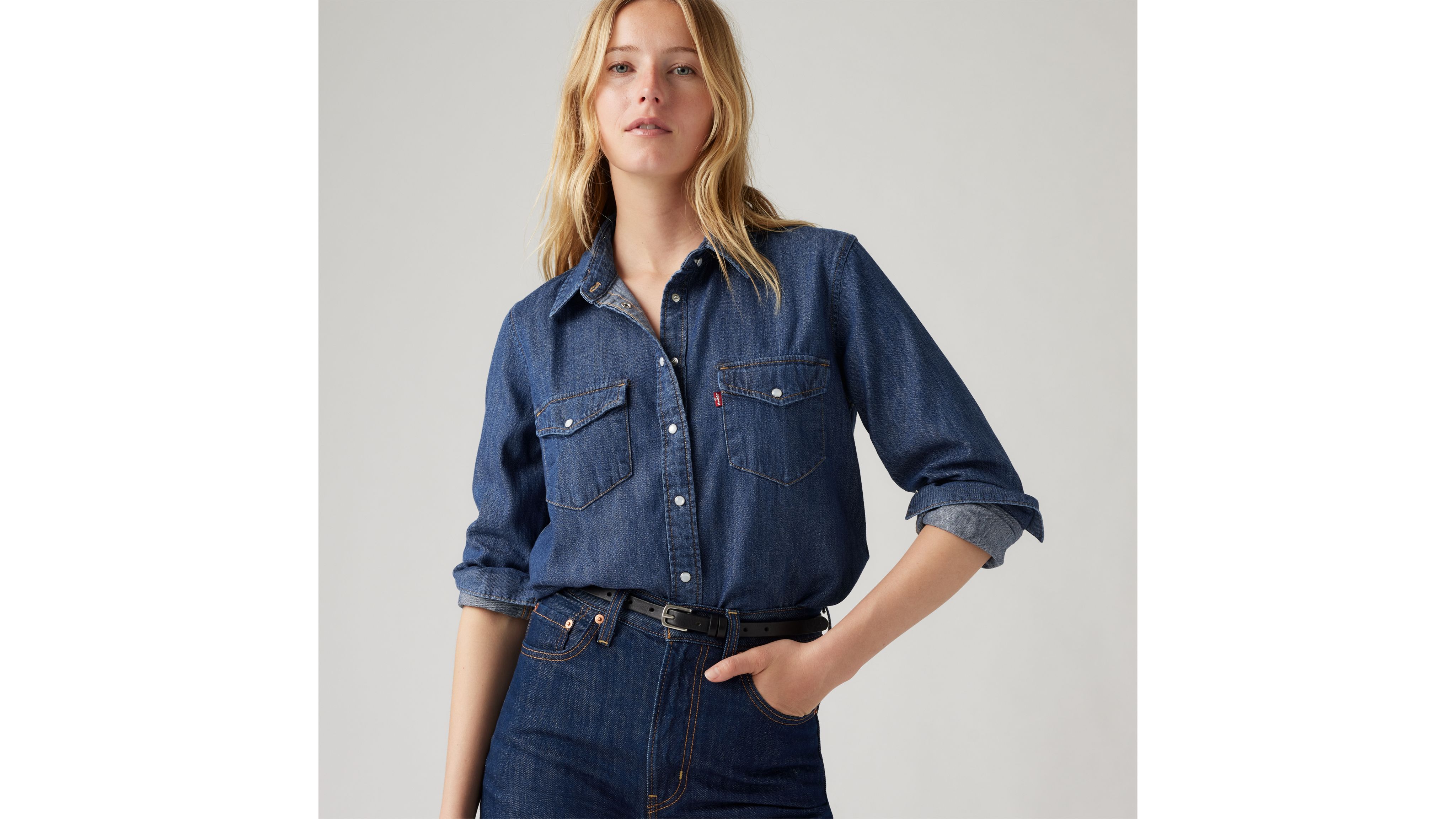 Levi's women's tailored classic clearance western shirt