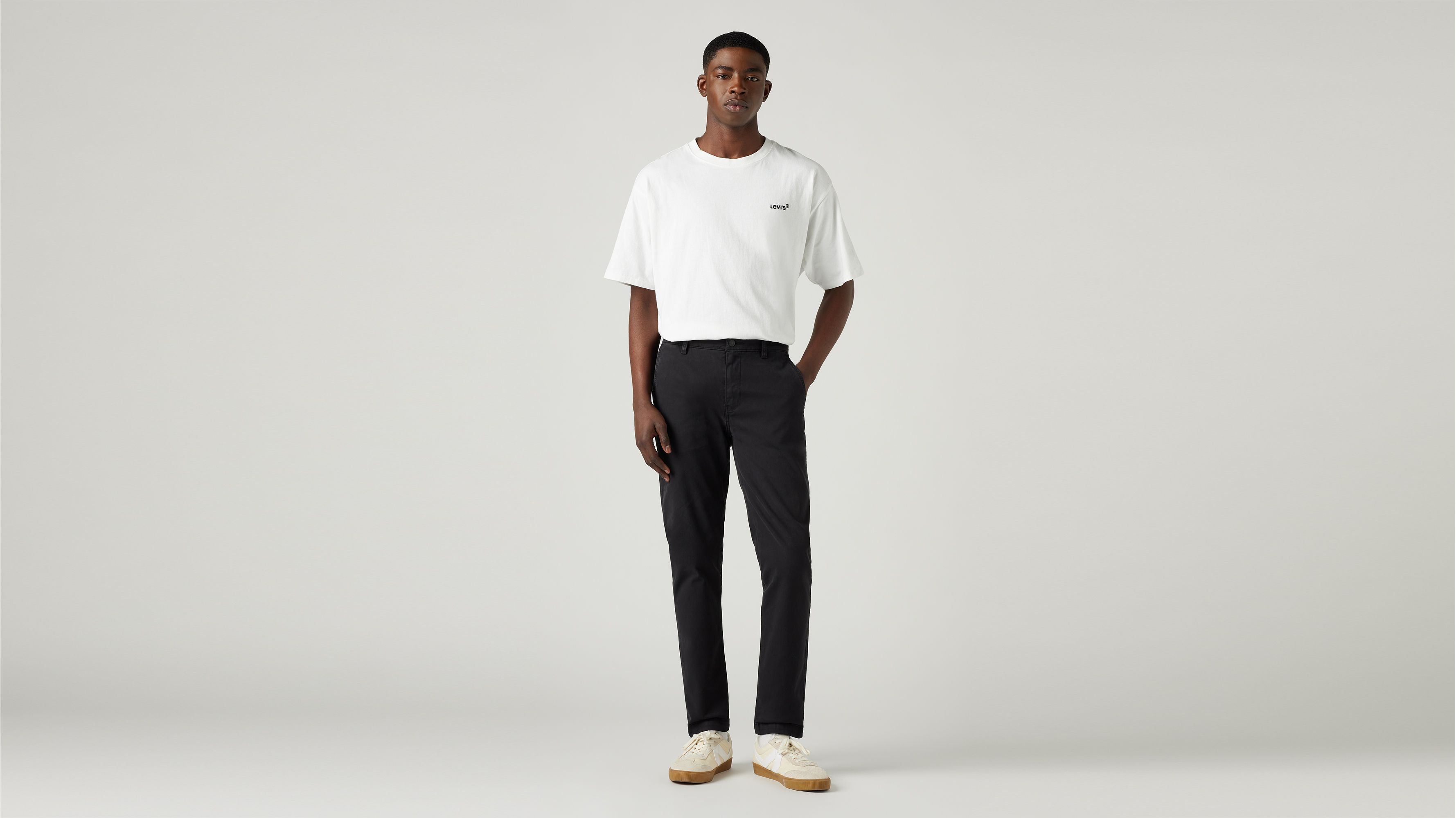 levi's tapered chinos