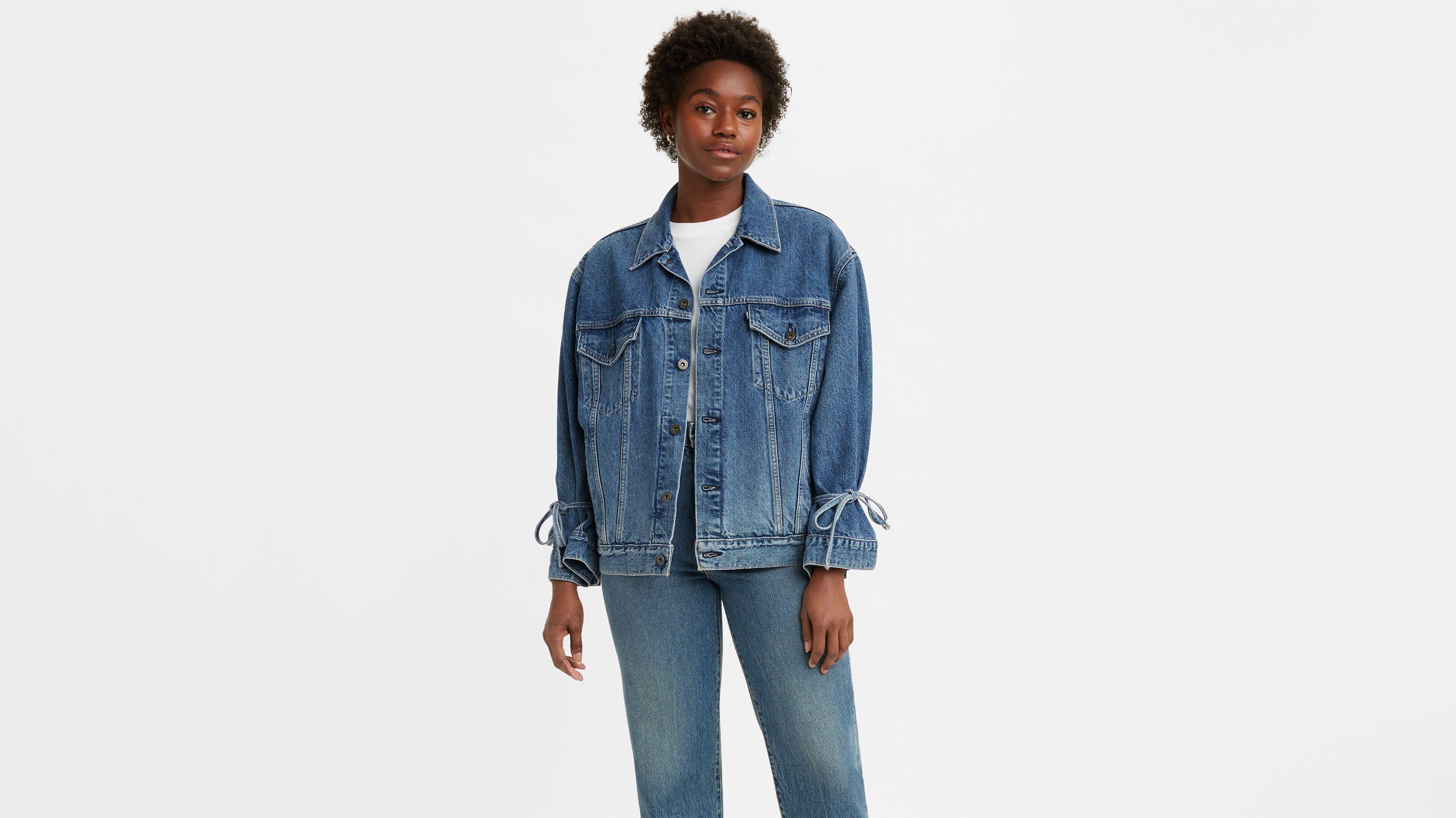 Levi's dad deals sports trucker jacket