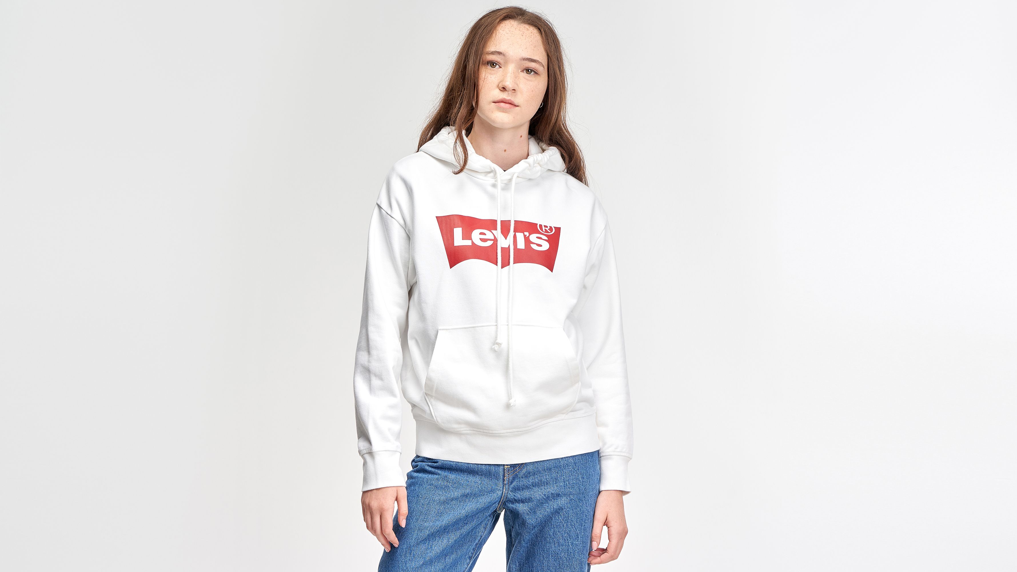 White levi's store sweatshirt womens