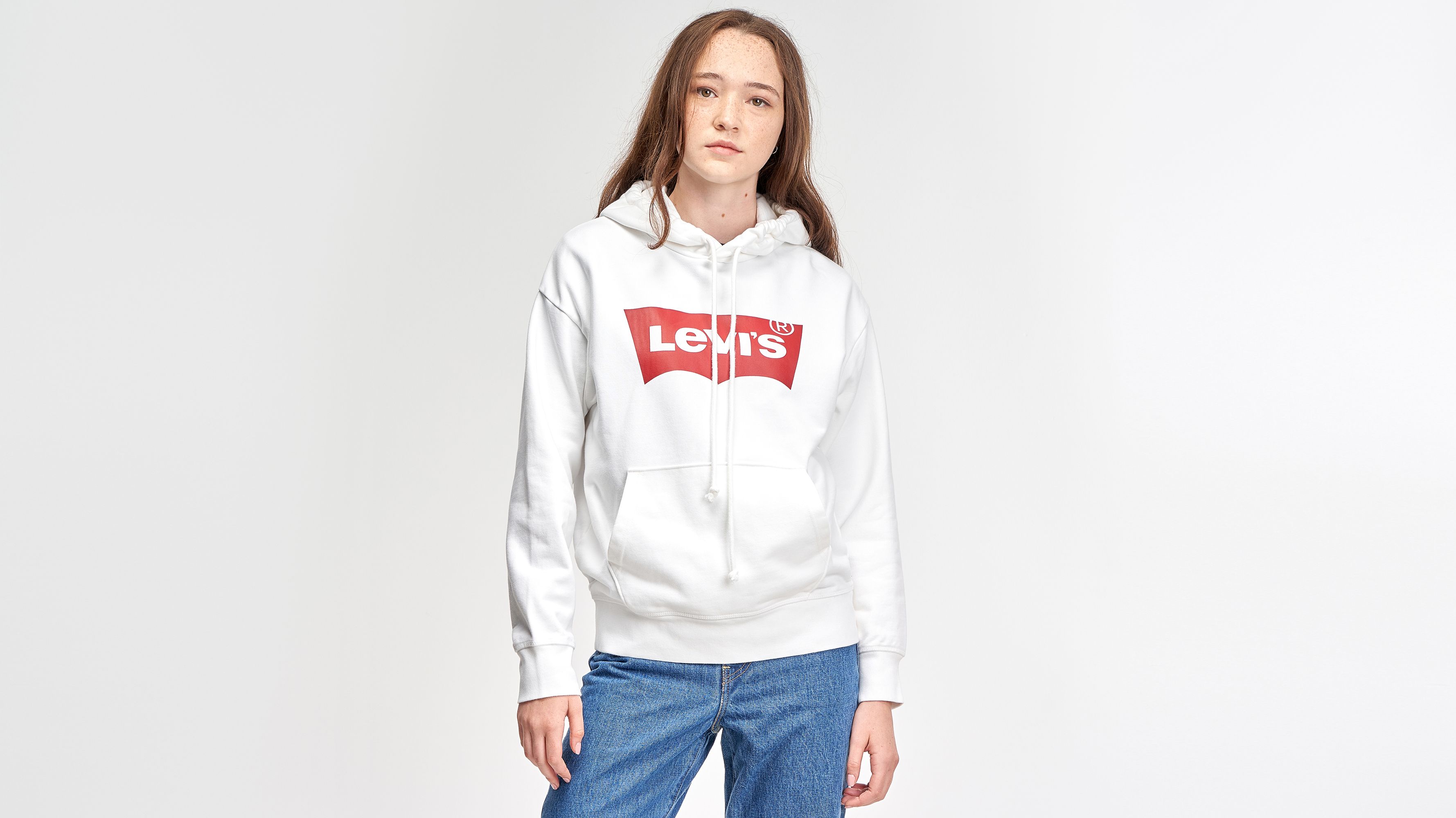 Graphic Standard Hoodie - White | Levi's® CY