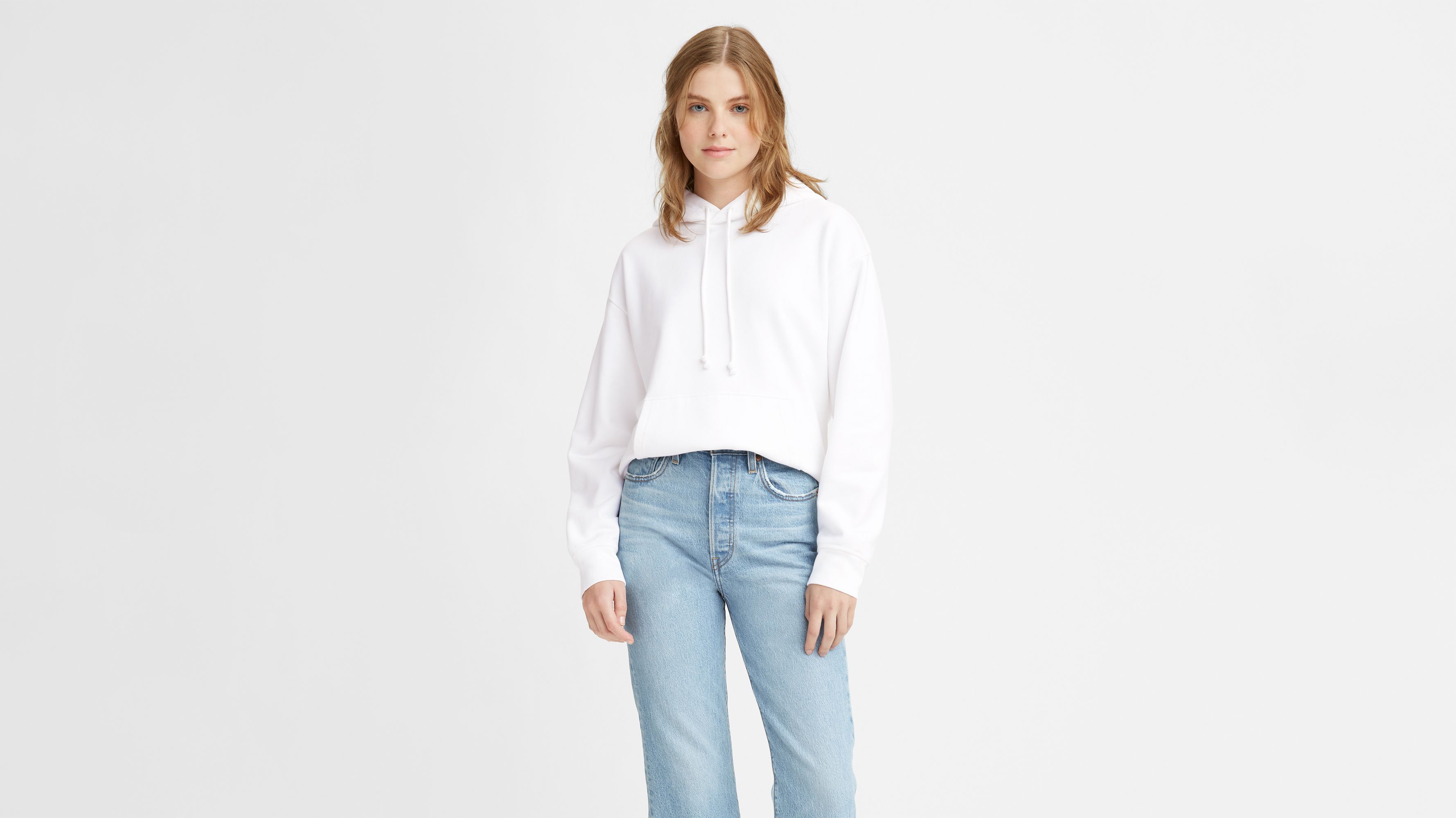 White levi's sweatshirt clearance womens