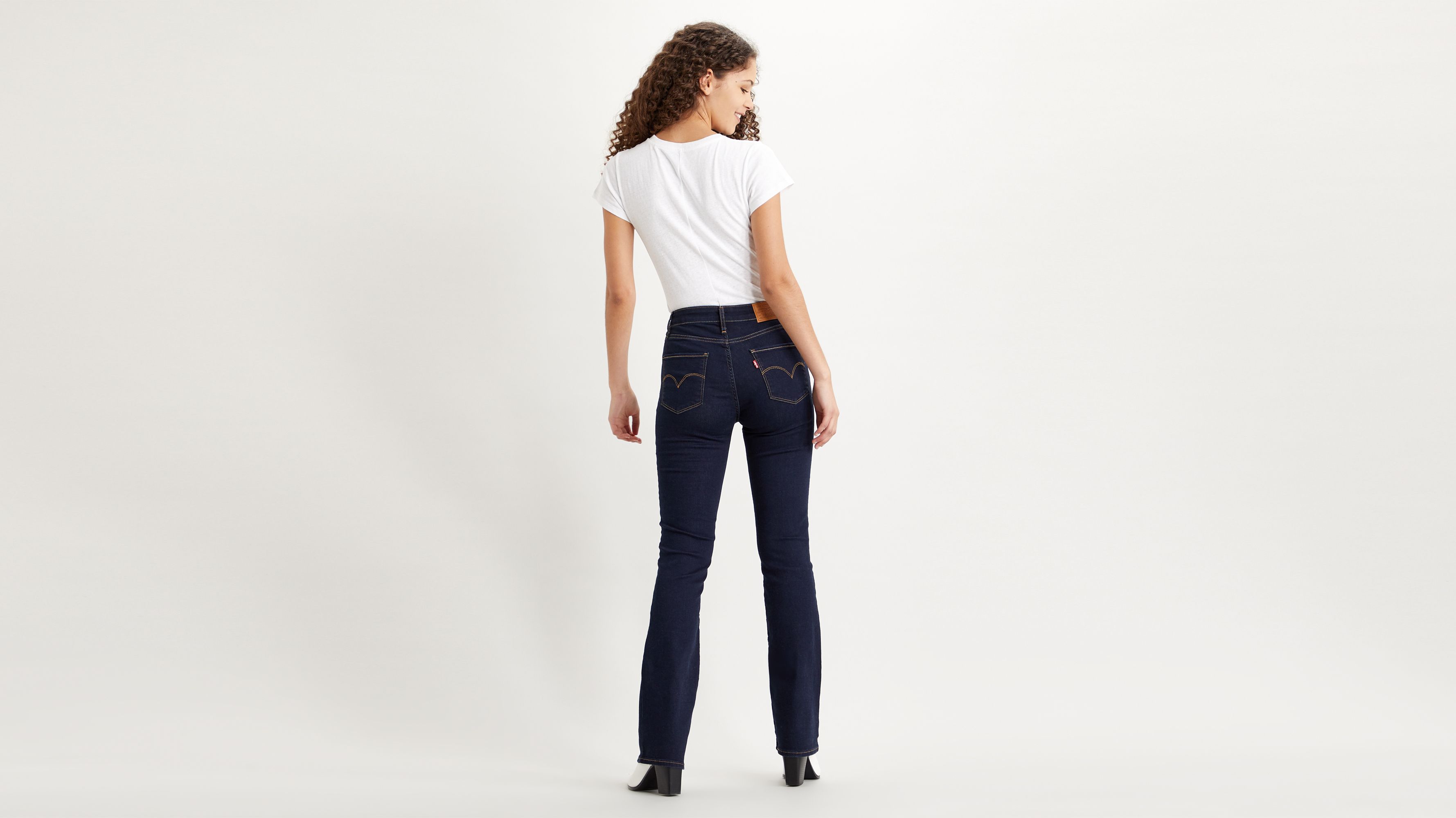 levi high waisted jeans bootcut