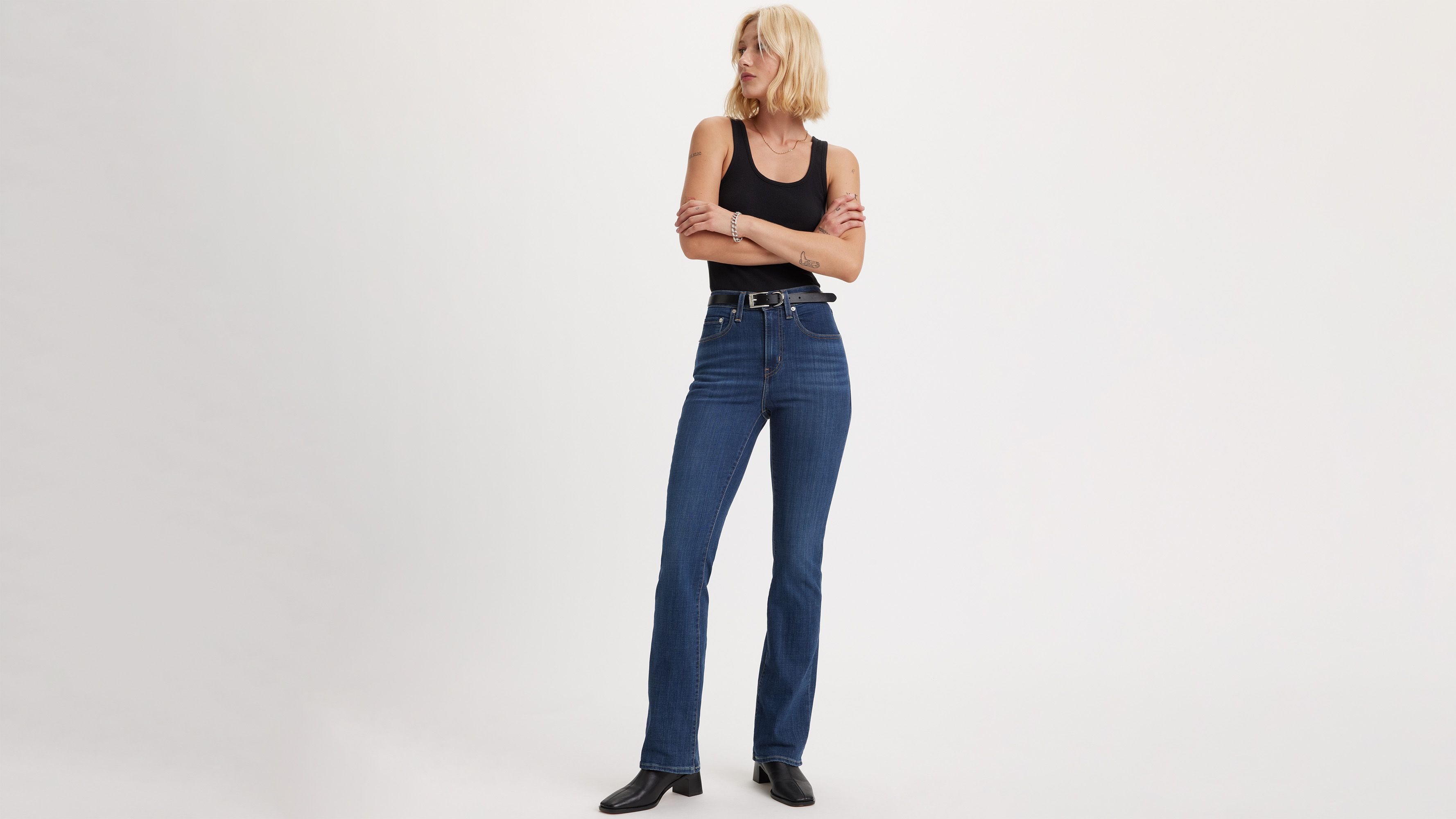 Levi's Women's 725 High-Rise Bootcut Jeans Size 18 Medium W34 X L32 (3209)2