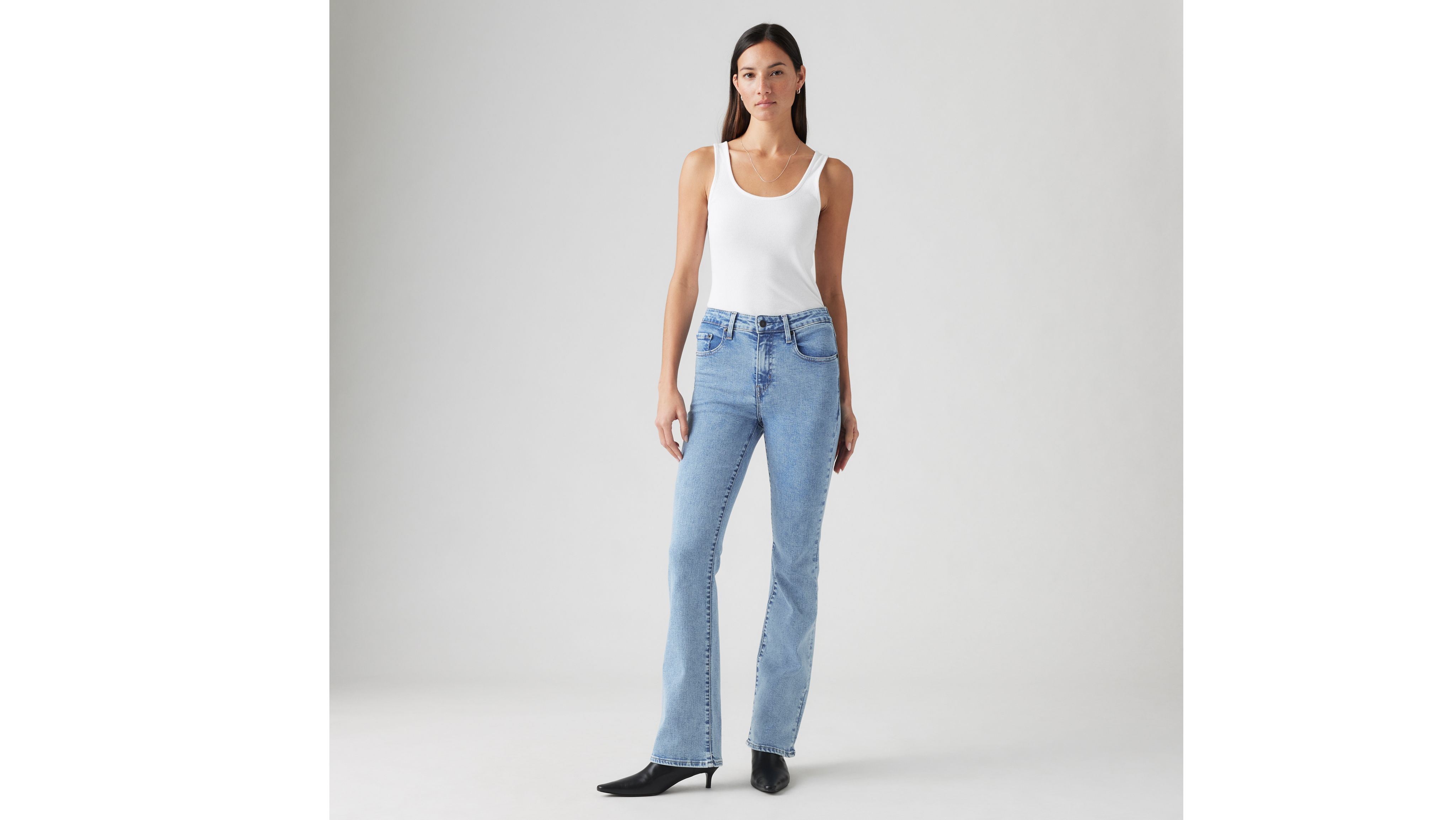 Levi's 725 High Rise Bootcut Women's Jeans 26x30 In Middle Course