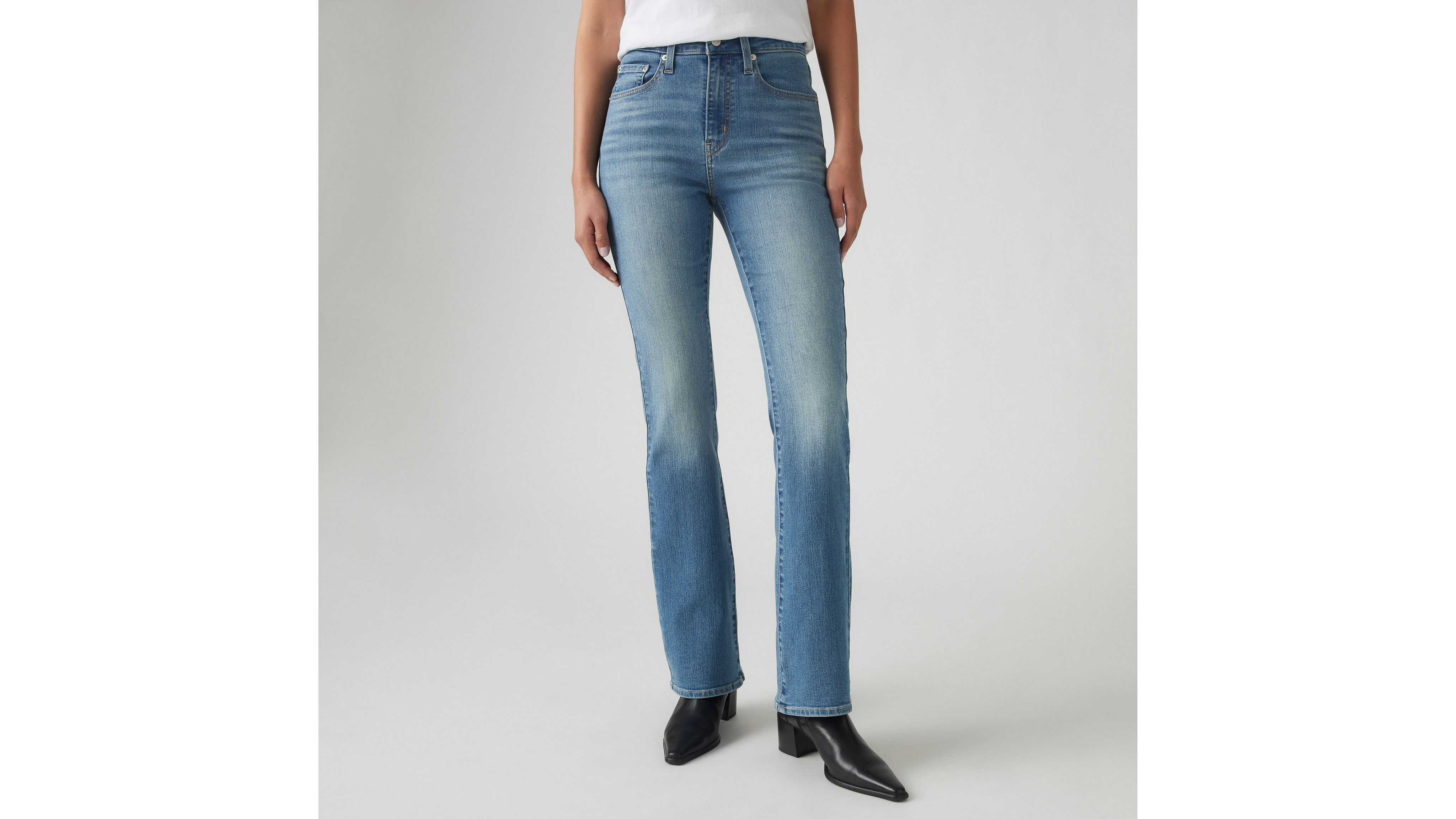Levi's 725 High Rise Bootcut Women's Jeans 33x32 In Eternal Indigo