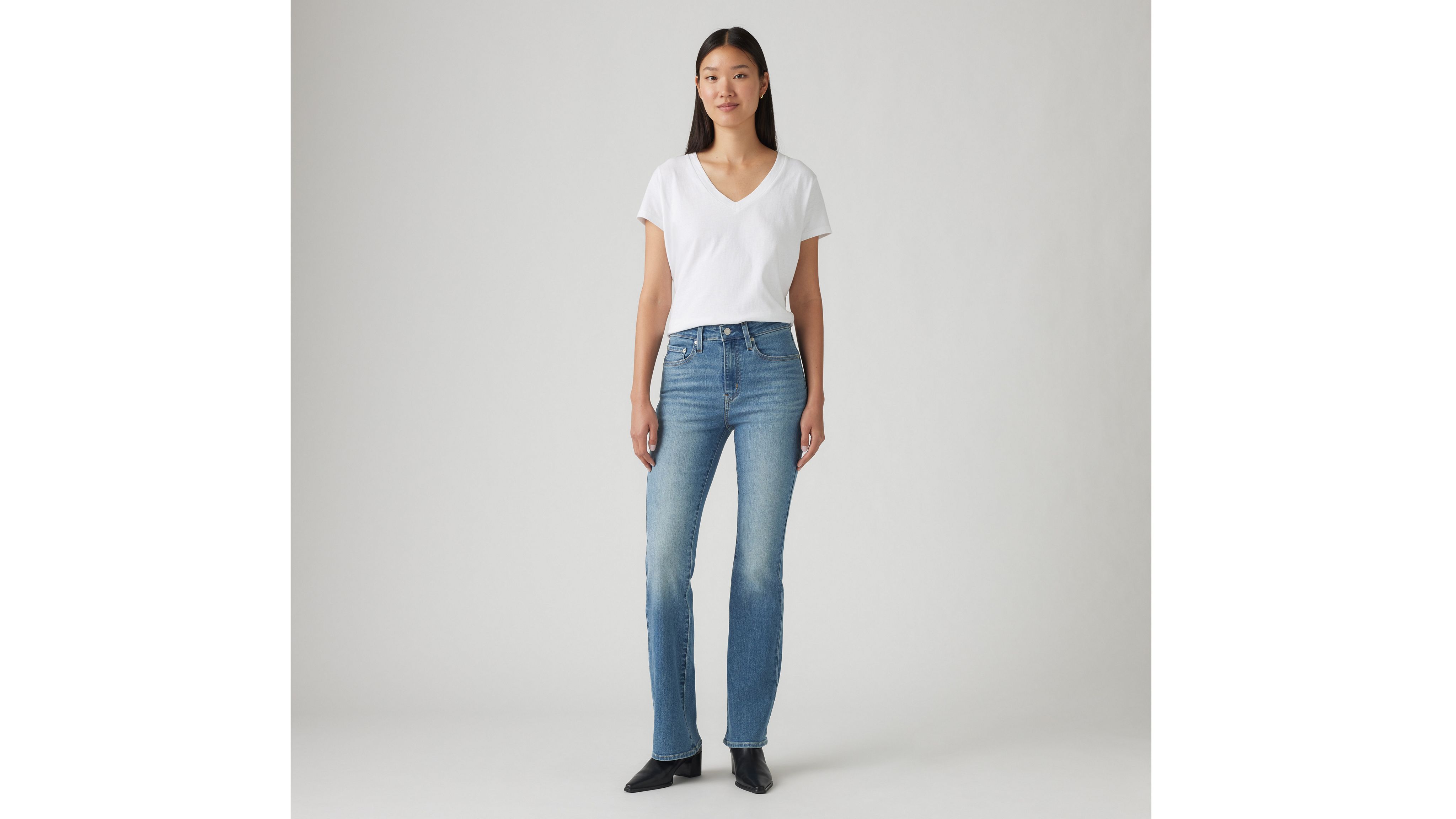 Levi's 725 High Rise Bootcut Women's Jeans 33x32 In Eternal Indigo