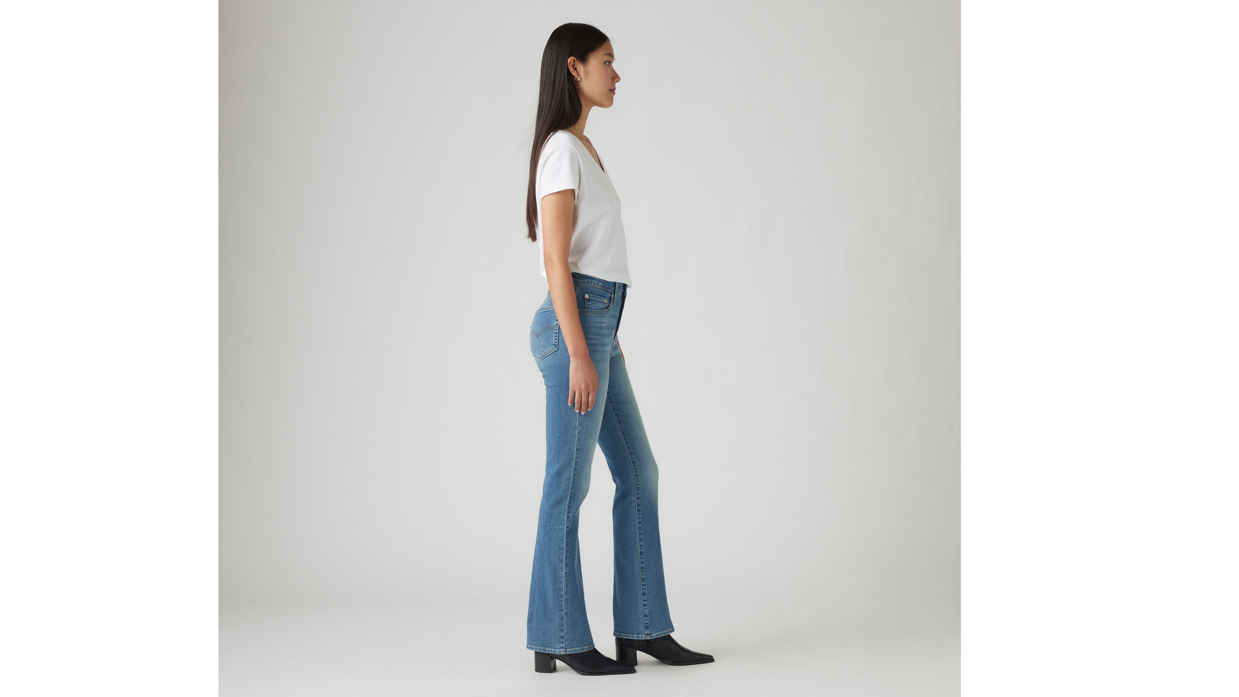 Levi's 725 High Rise Bootcut Women's Jeans 33x32 In Eternal Indigo