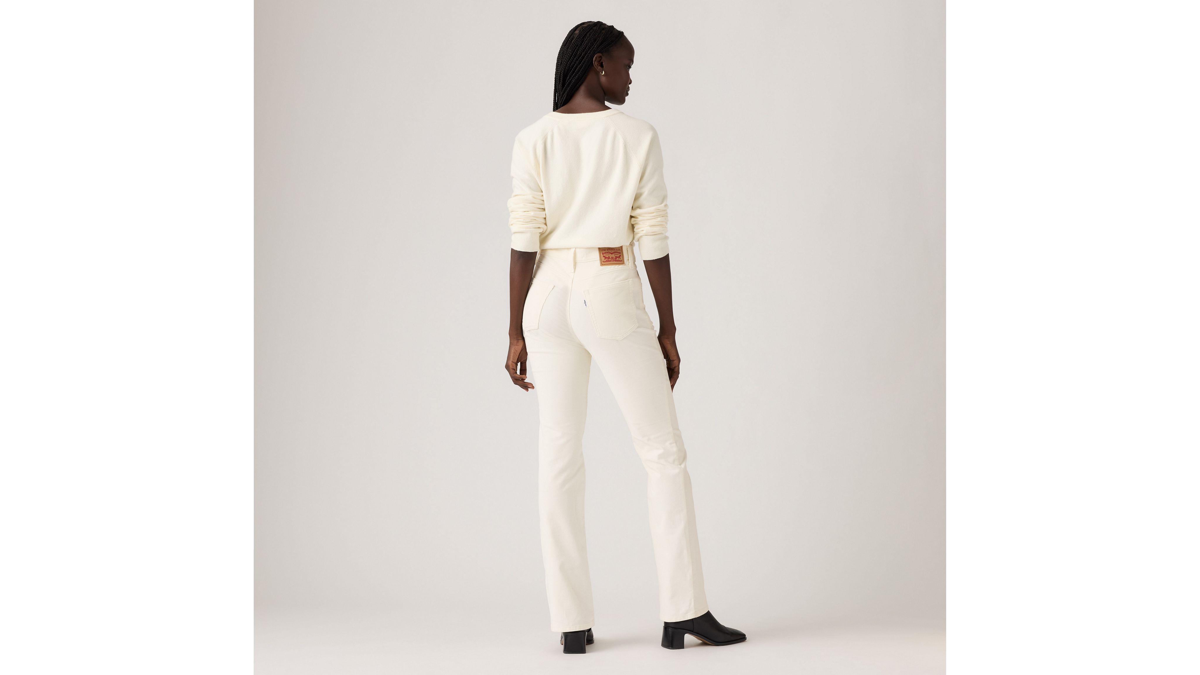 Levi's 725 High-rise Bootcut Women's Jeans 33x32 In White