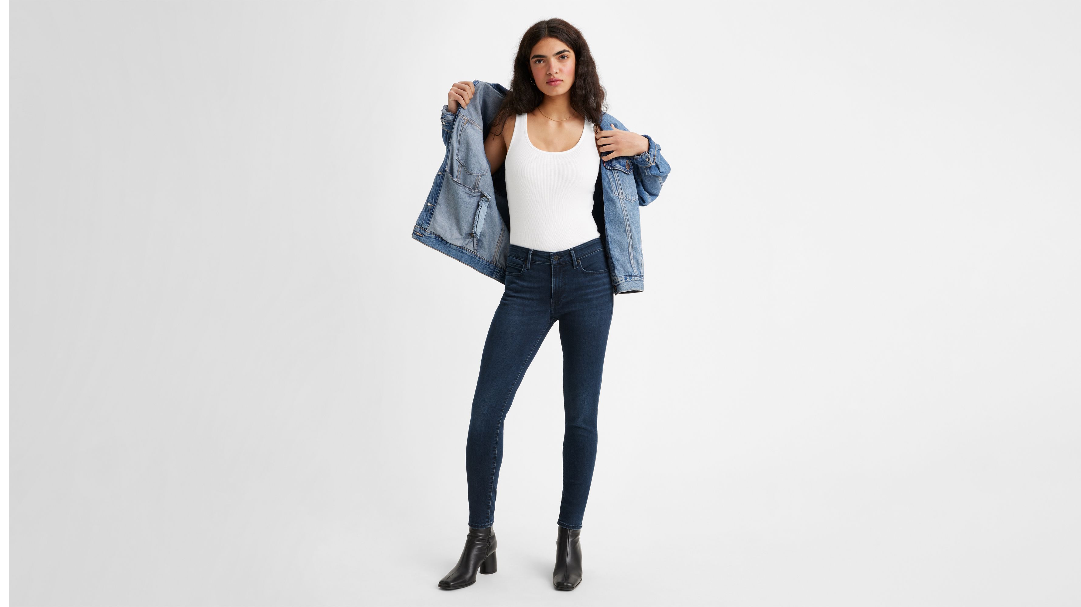 Levi's 711 hotsell shaping skinny