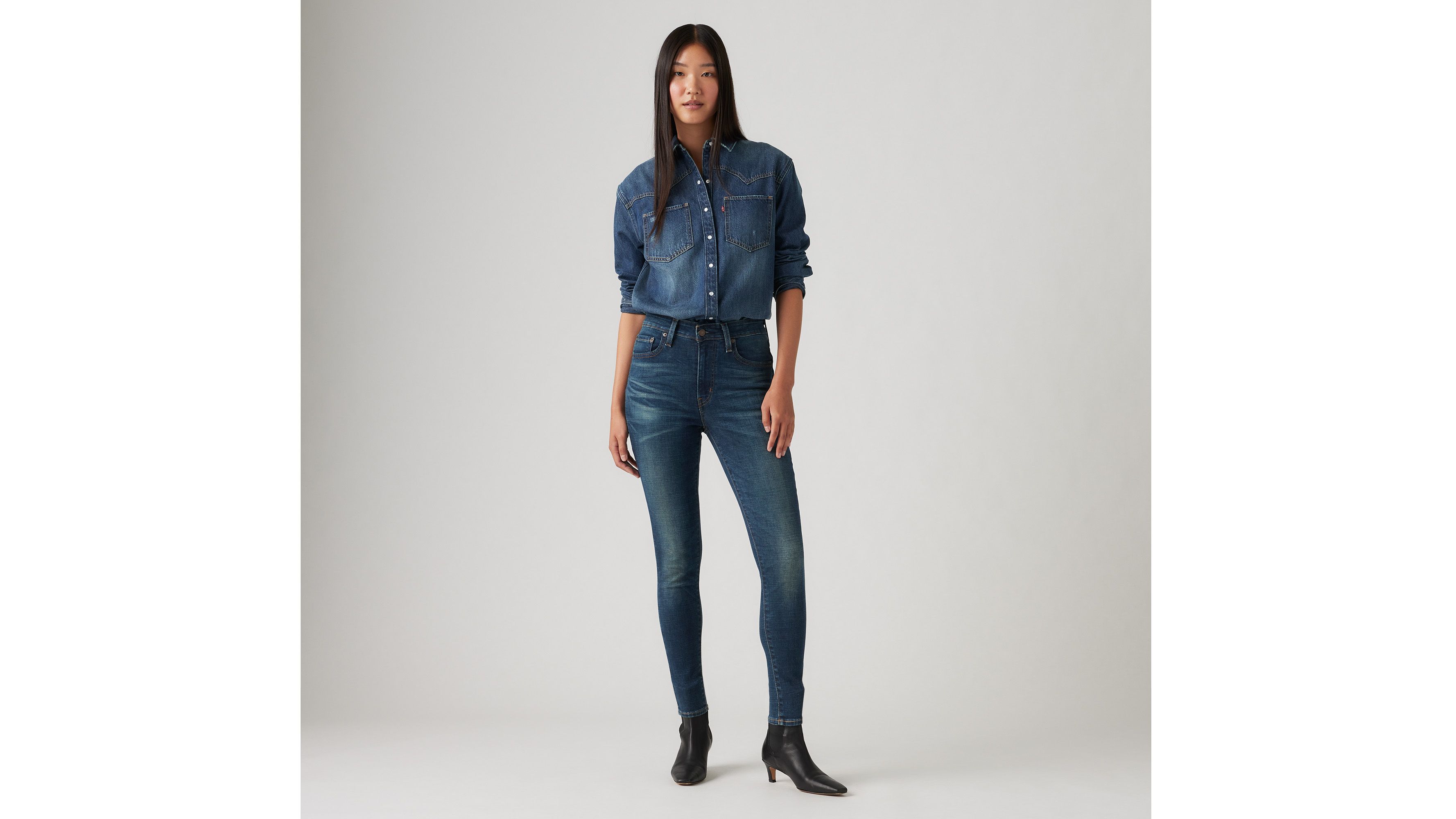 Shop Levi's 721 High Rise Skinny Jeans In Miles Apart