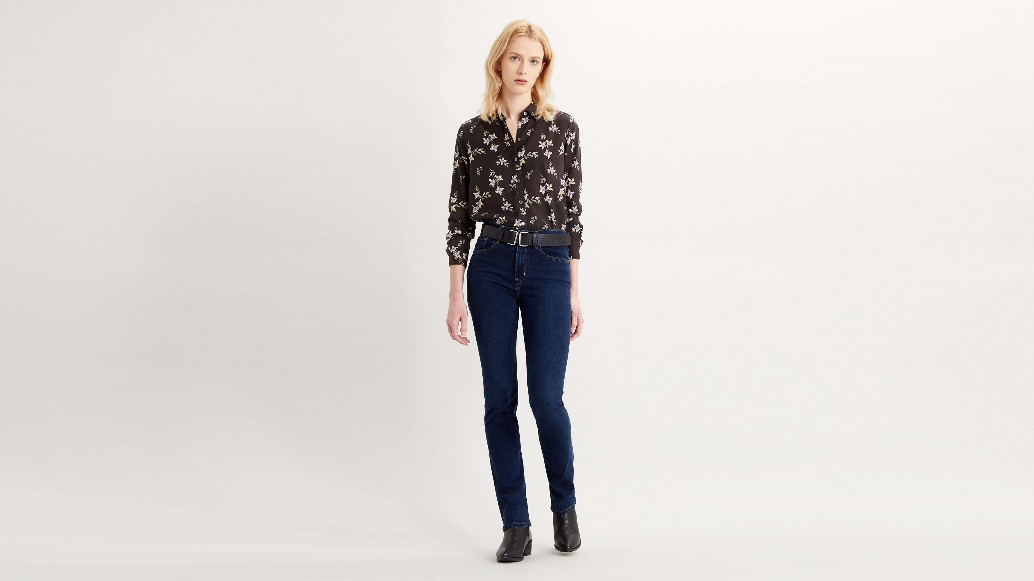 724 High Rise Slim Straight Women's Jeans 1