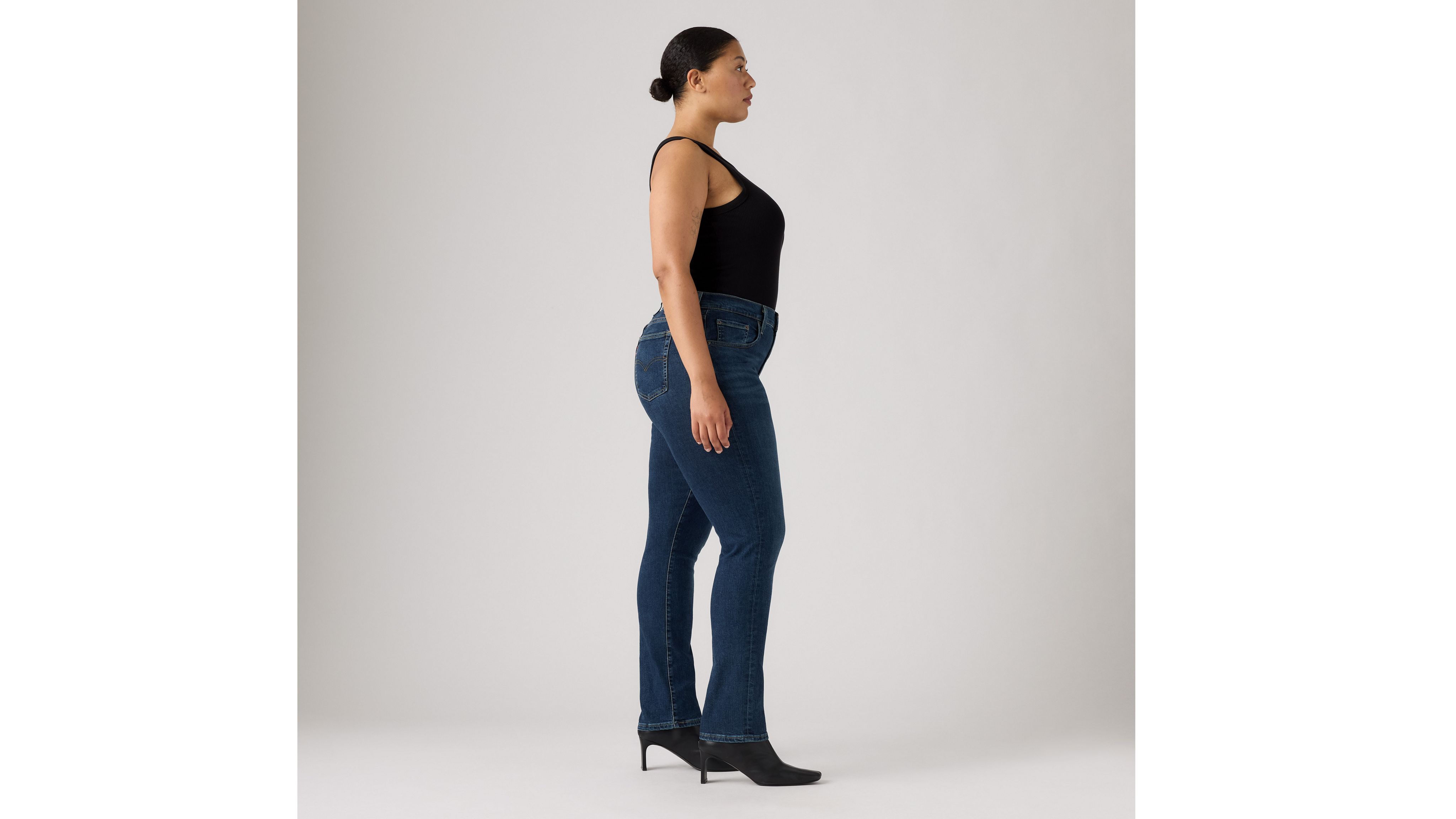 Dżinsy 724™ z wysokim stanem i prostą nogawką 11