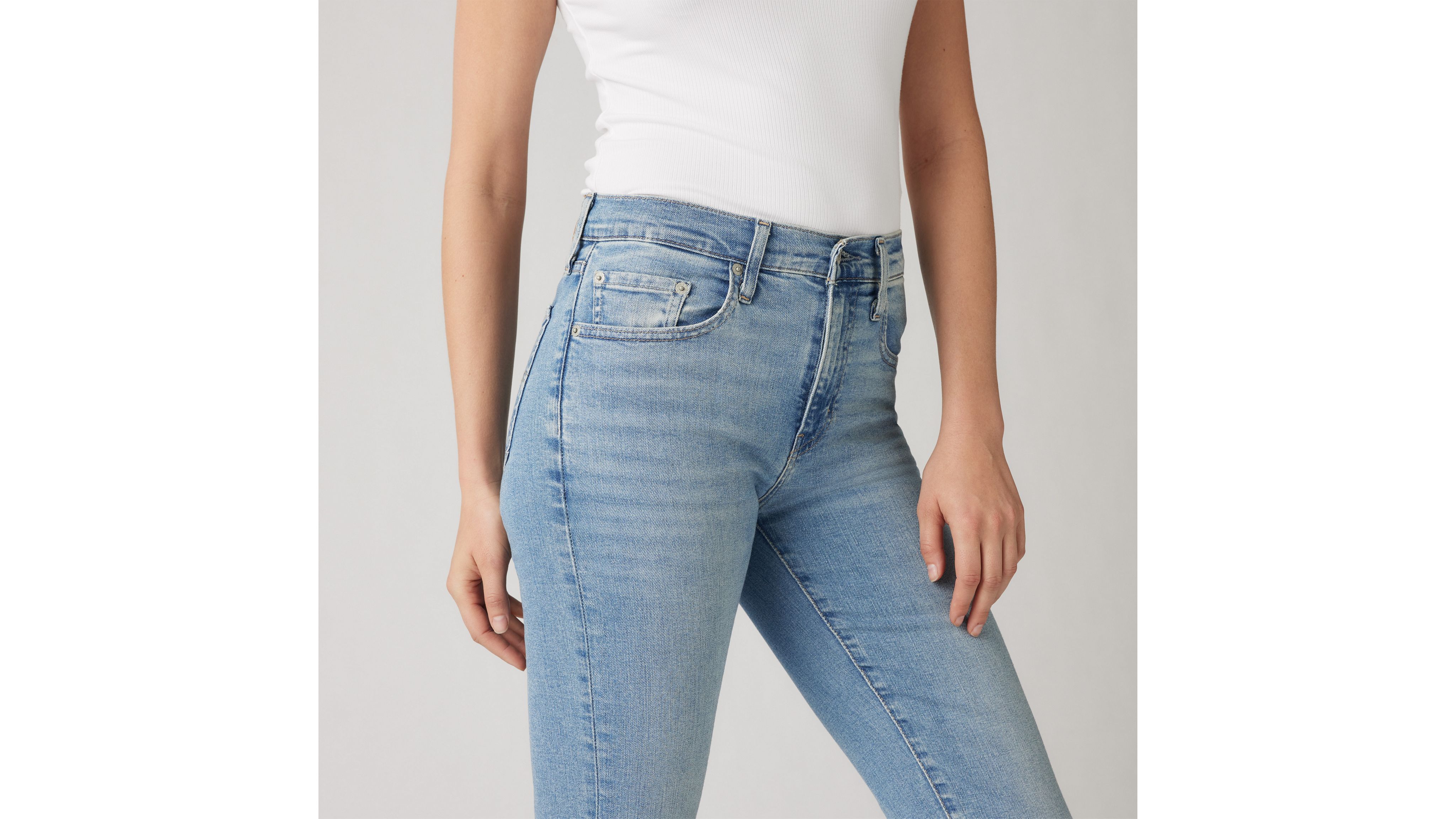Levi's 724 High Rise Slim Straight Women's Jeans 30x32 In Blue Wave