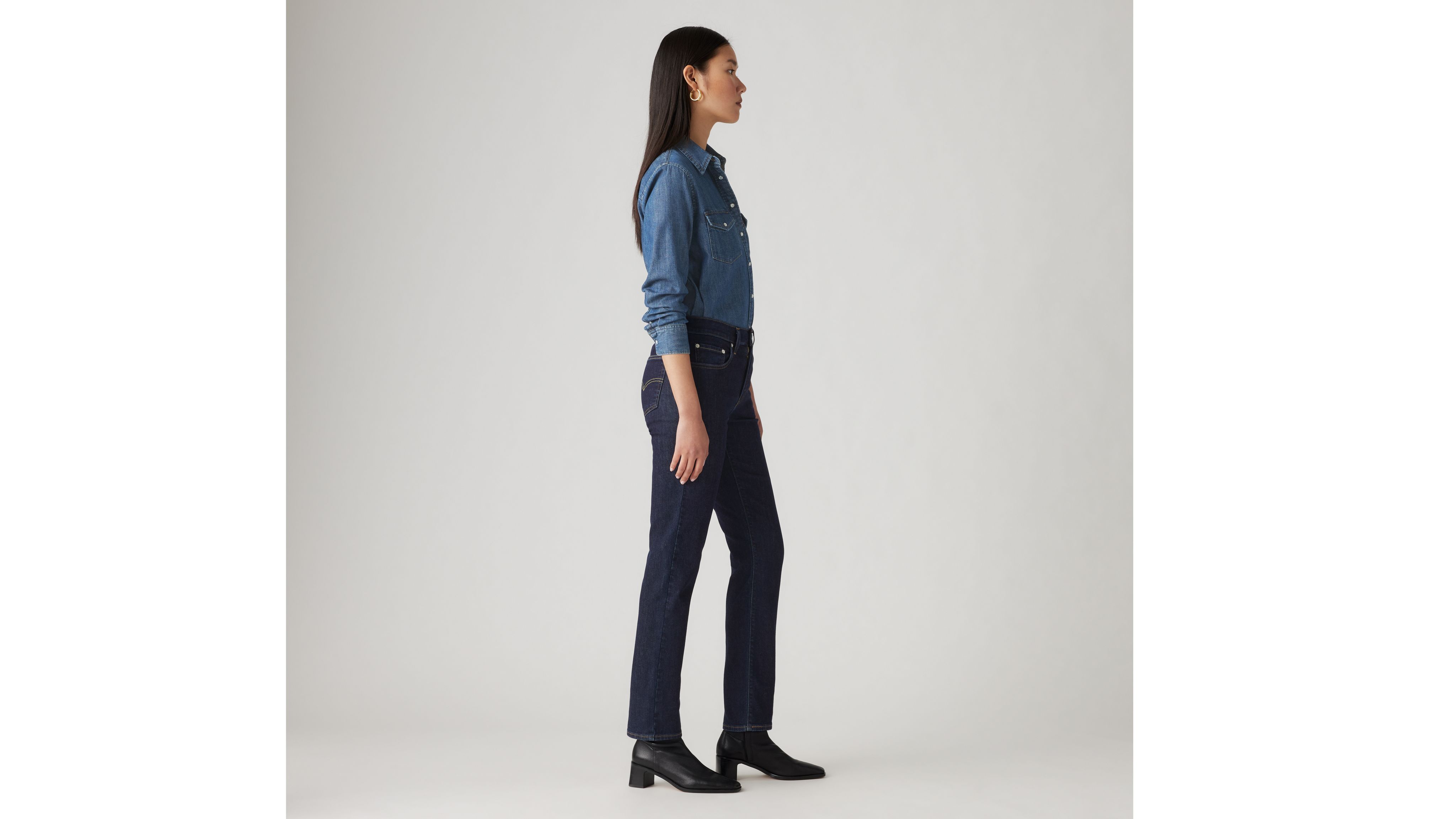 Levi's 724 High Rise Straight Women's Jeans 28x32 In Warm Tumbled Dry
