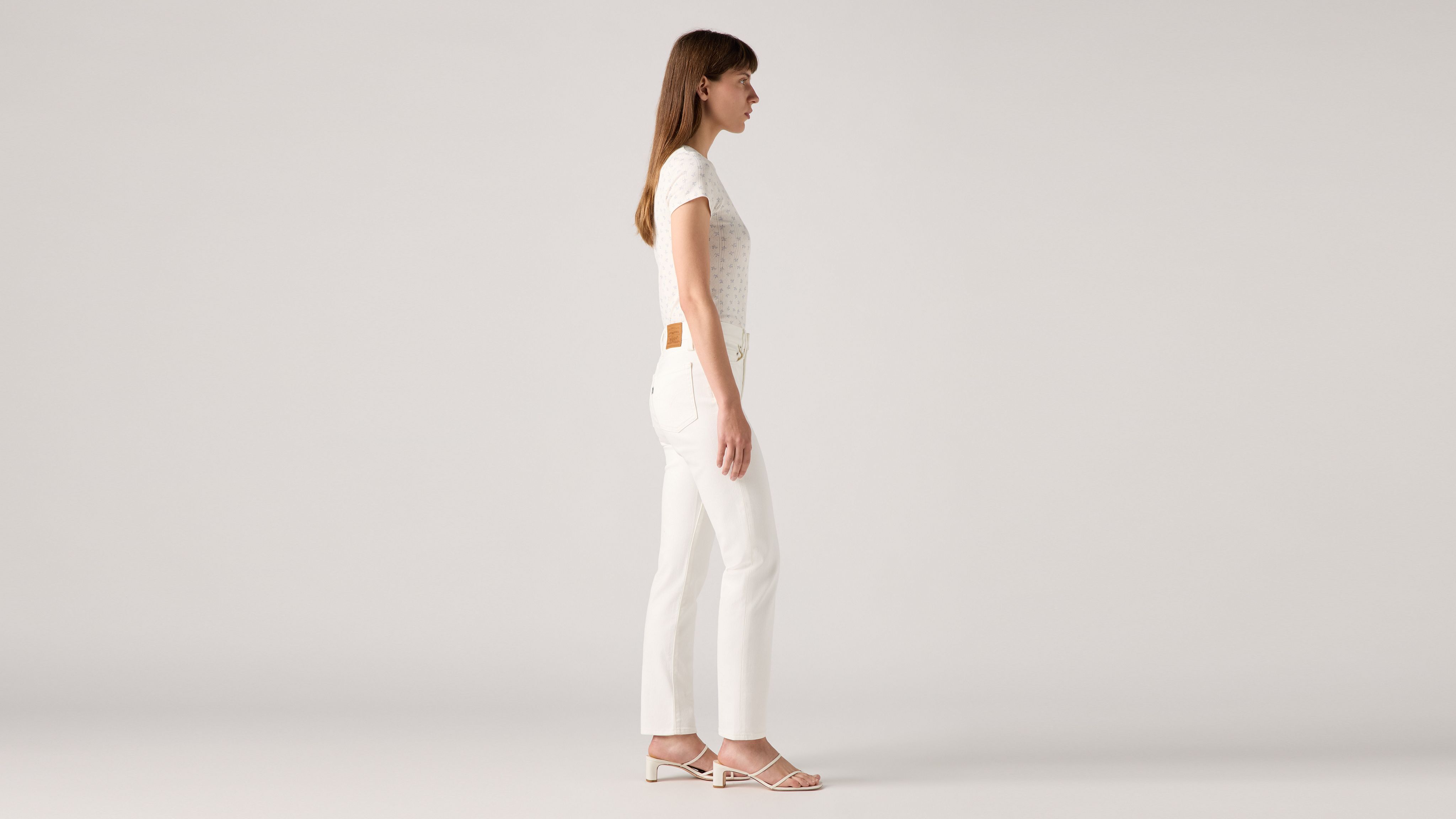 Levi's 724 High Rise Straight Jeans In Cloud Dancer