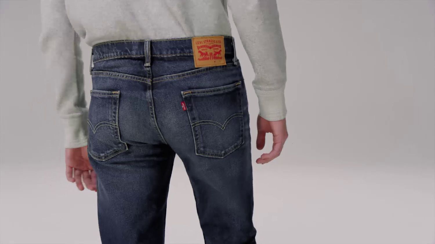 levis slim straight jeans