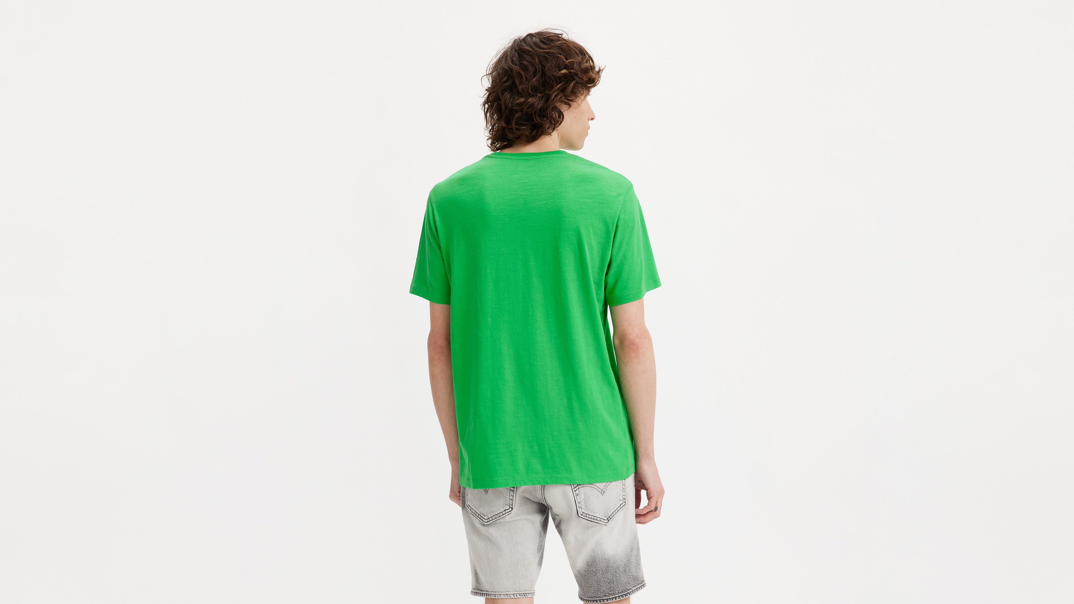 Camiseta clásica de manga corta y un bolsillo 2