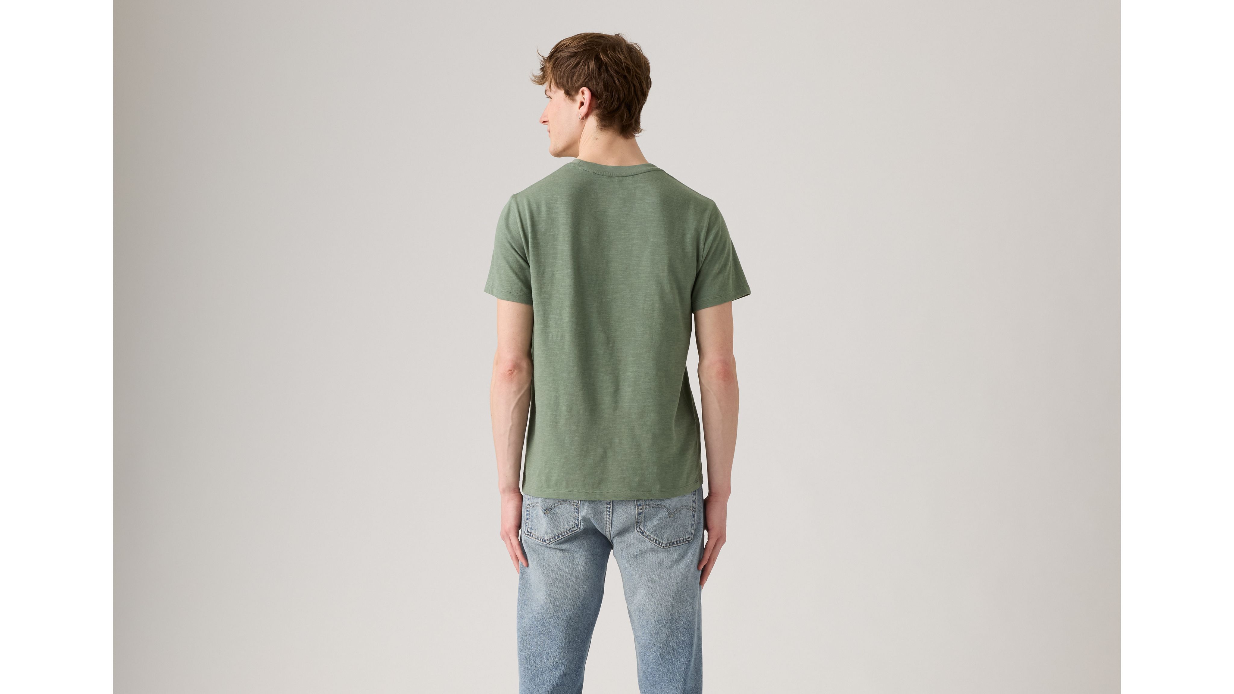 T-shirt à poche classique 3