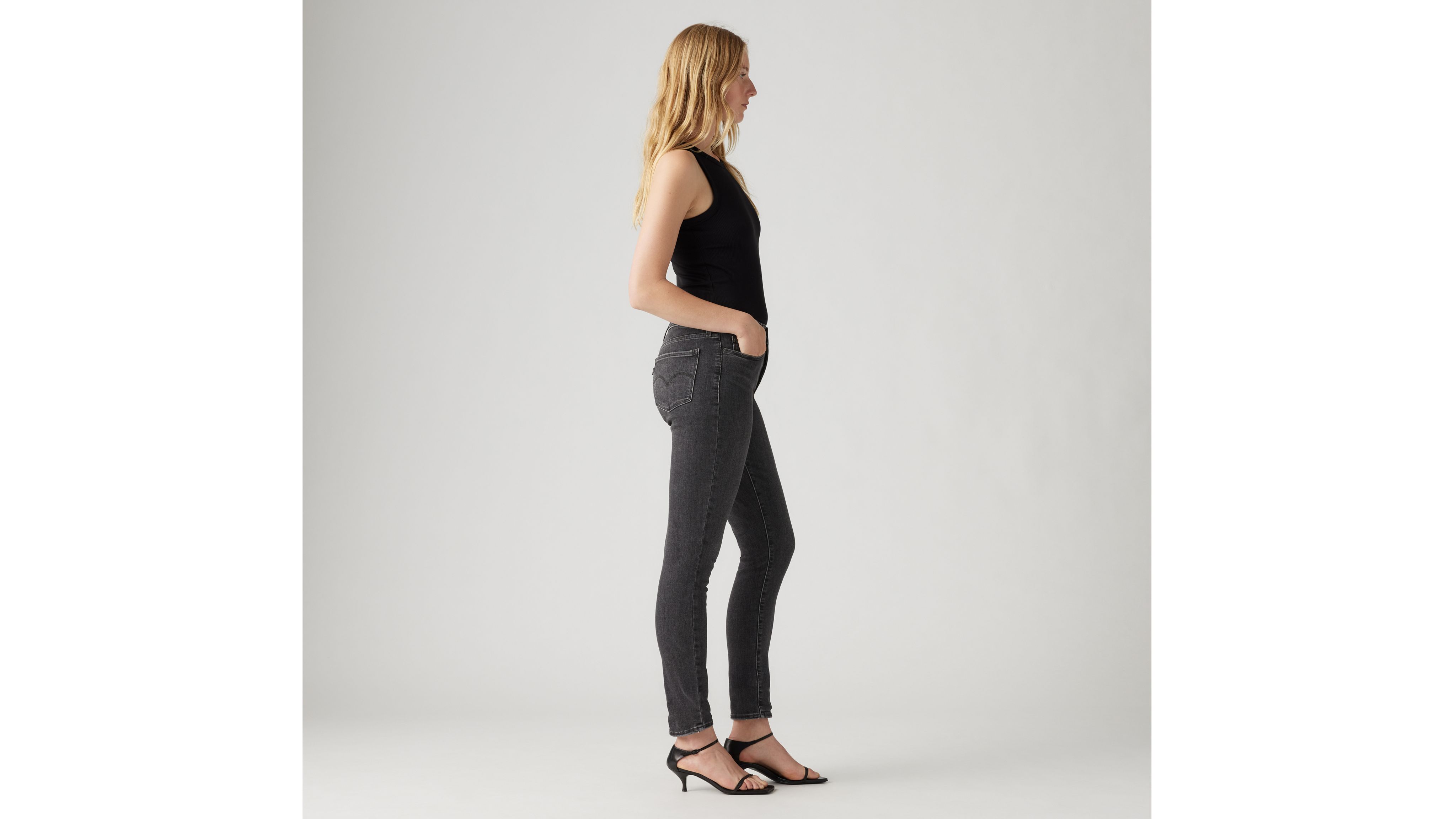 早割航空券 311™ Shaping Skinny Jeans - Black | Levi's® GR パンツ