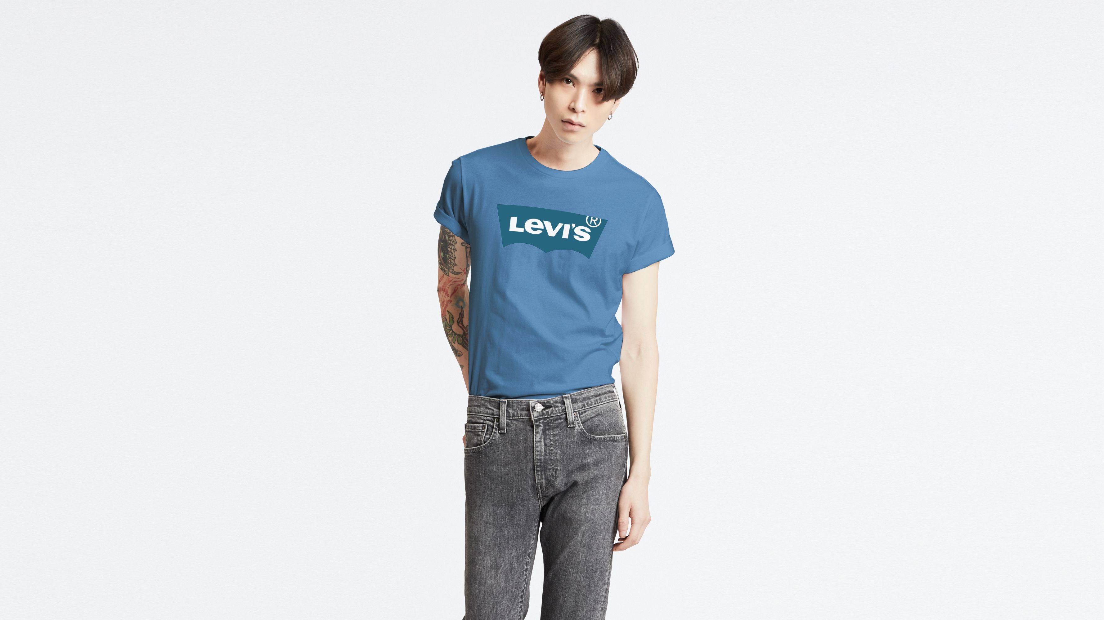 levis t shirts under 500