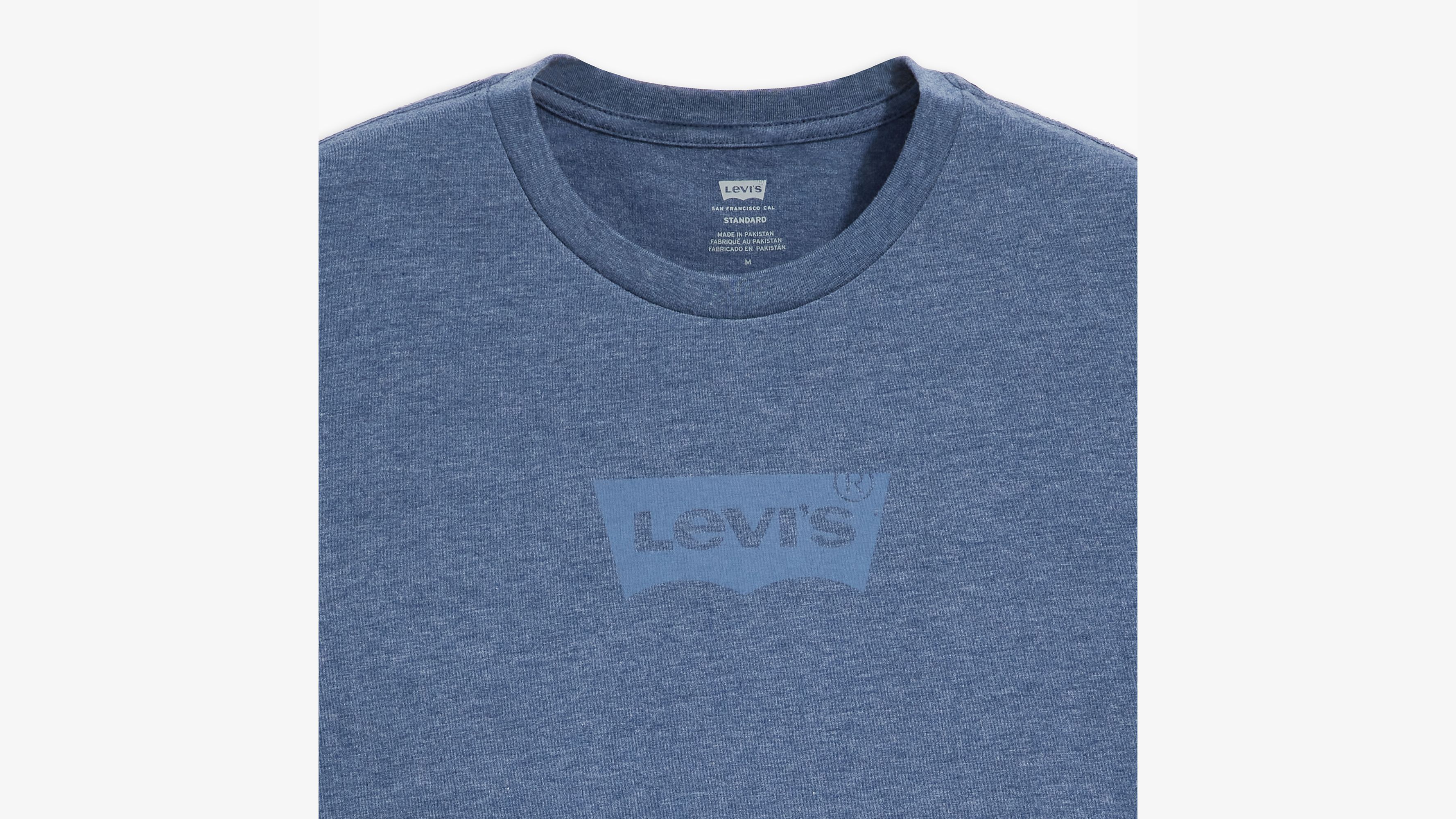 Light blue levis sales t shirt