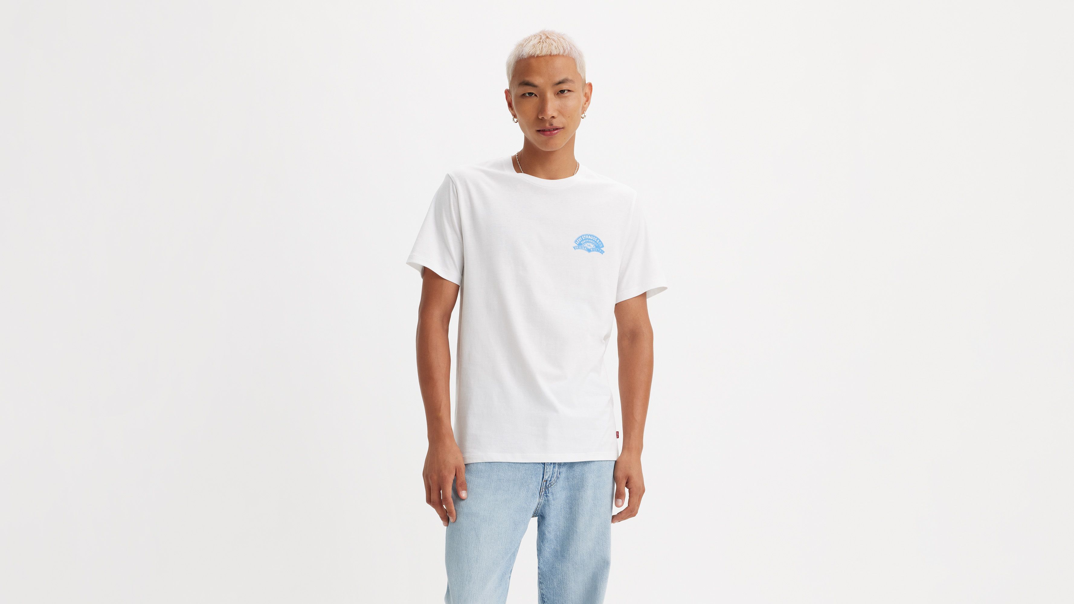 Tシャツ・カットソー LEVI'S Men T-shirt Beige 56605 261 LEVI'S: T-shirt men - Beige | Levi's t-shirt 56605 online at