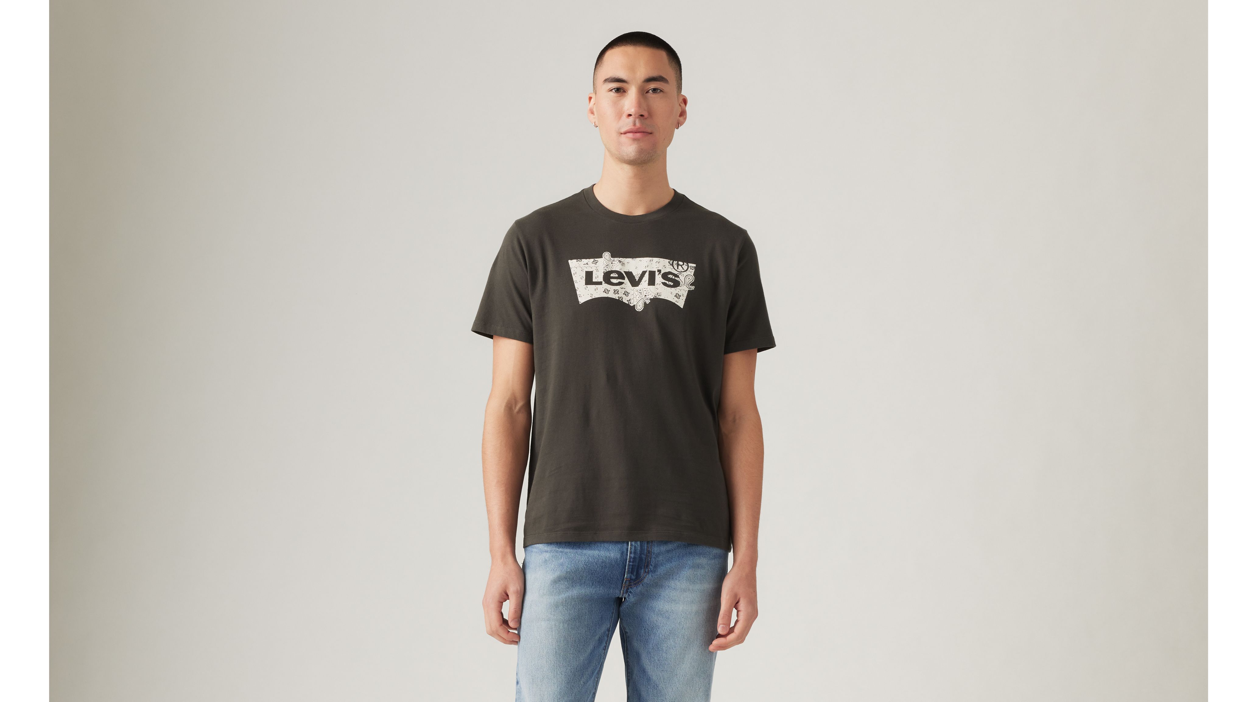 224911656-front-pdp?$onmodelfront$