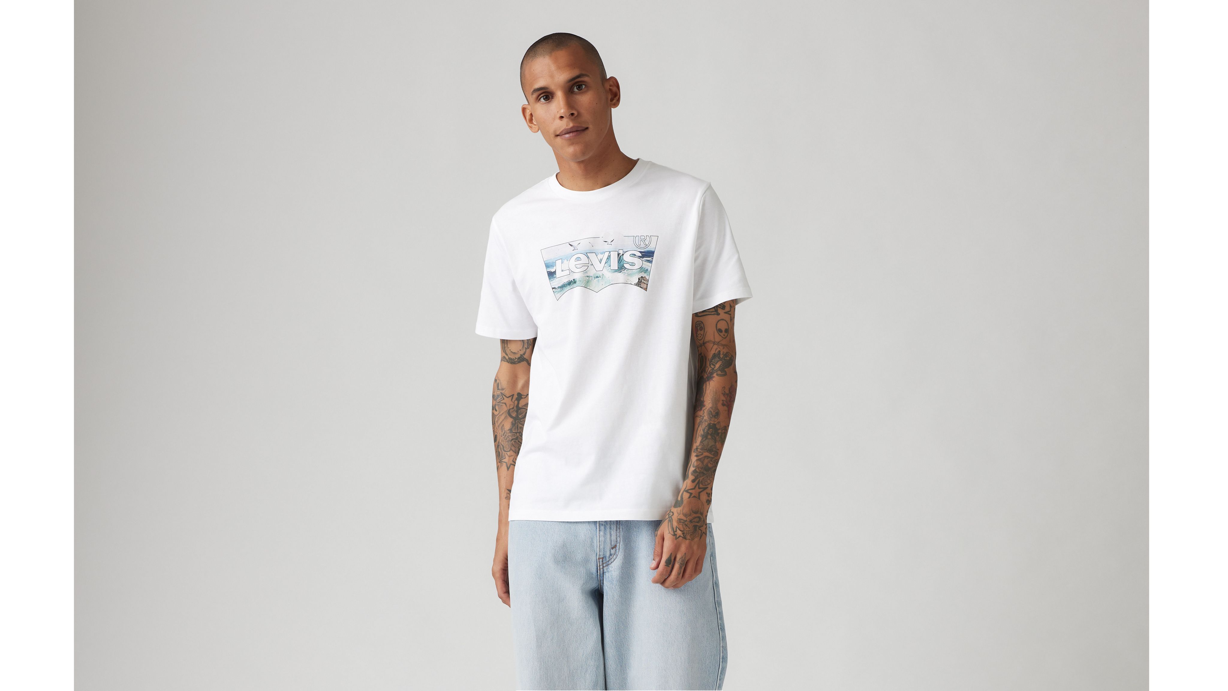 Tシャツ・カットソー LEVI'S Men T-shirt White 22491 1855 Classic Graphic Tee - Levi's Jeans, Jackets & Clothing