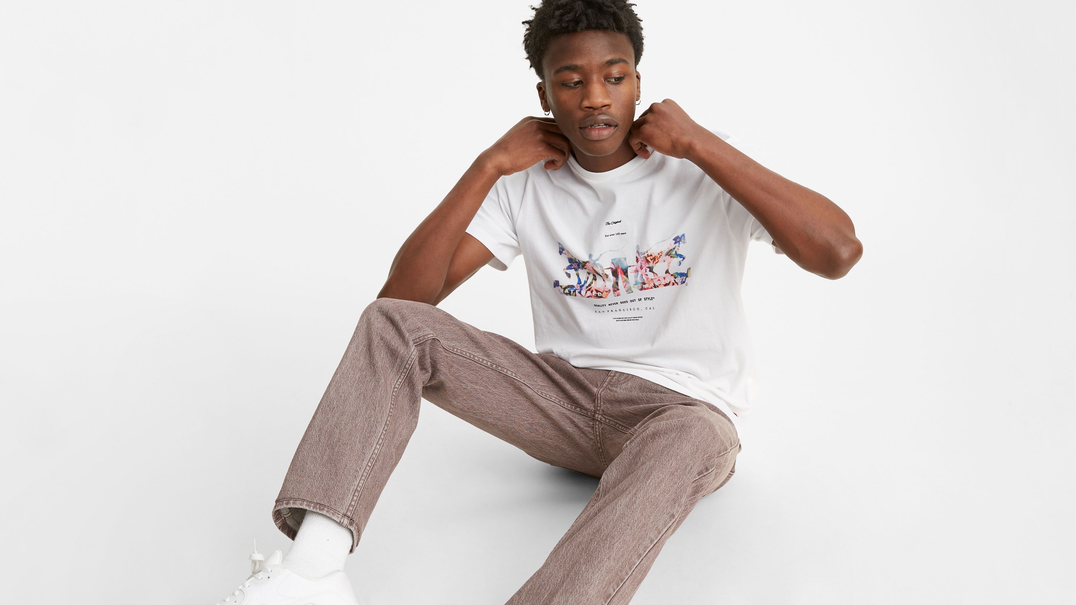 Two-horse Pull Graphic Tee Shirt - Multi-color | Levi's® US