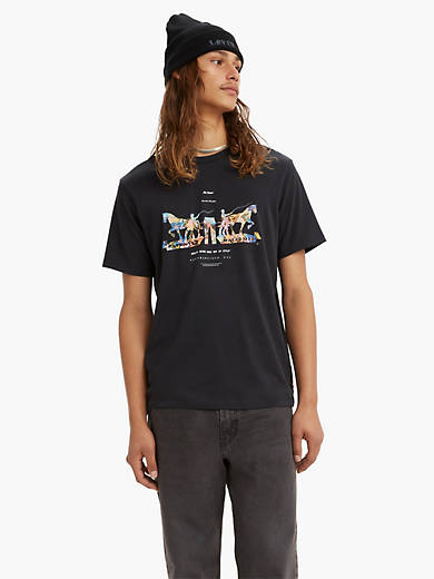 Two-Horse Pull Graphic Tee Shirt