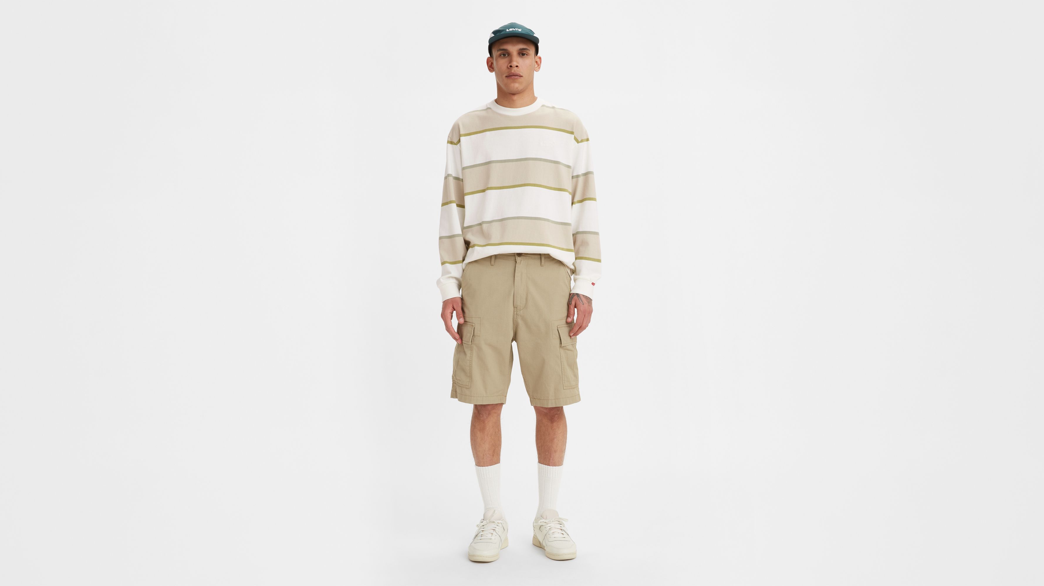 levi's khaki shorts