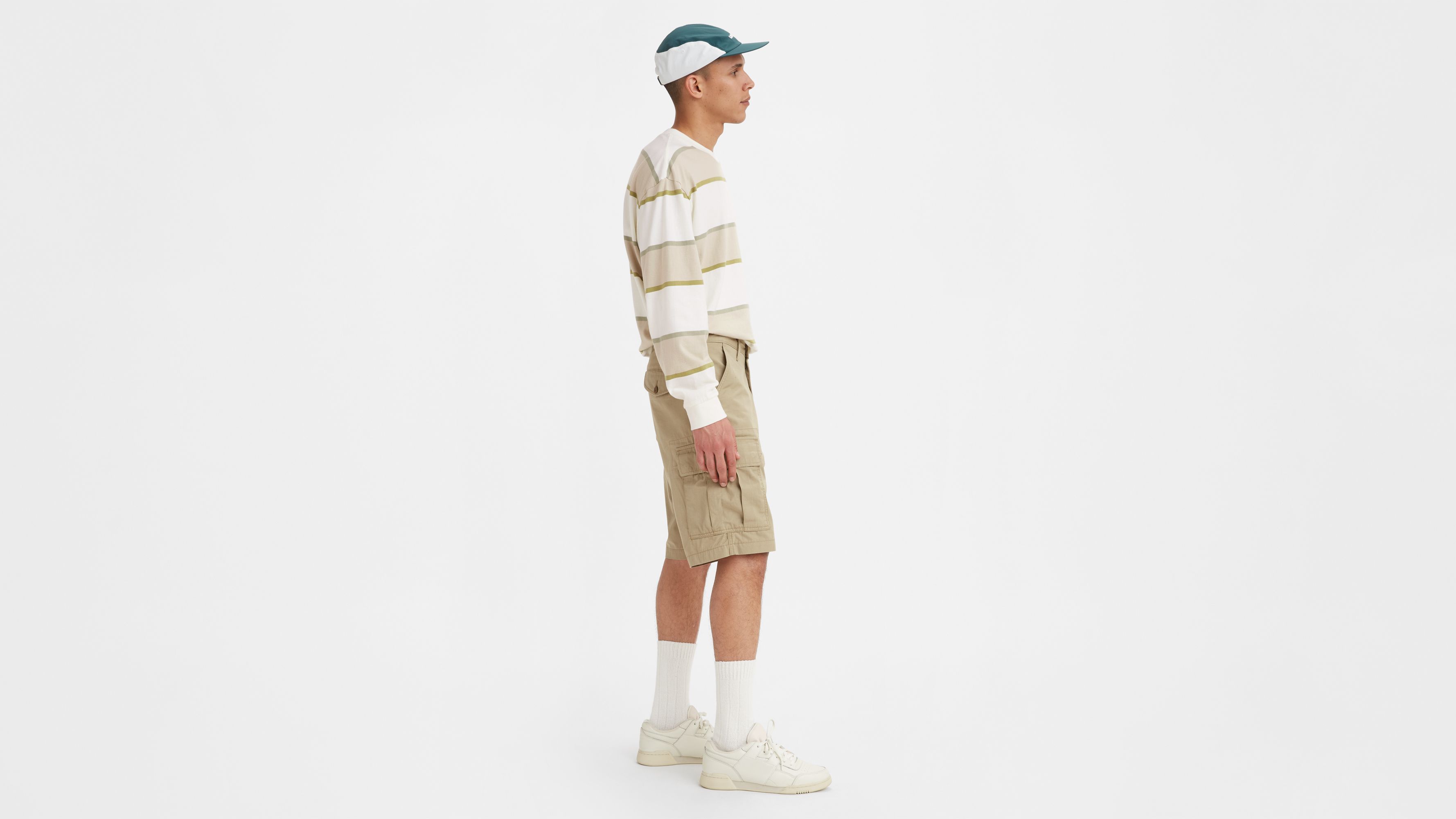 levi's relaxed fit cargo shorts