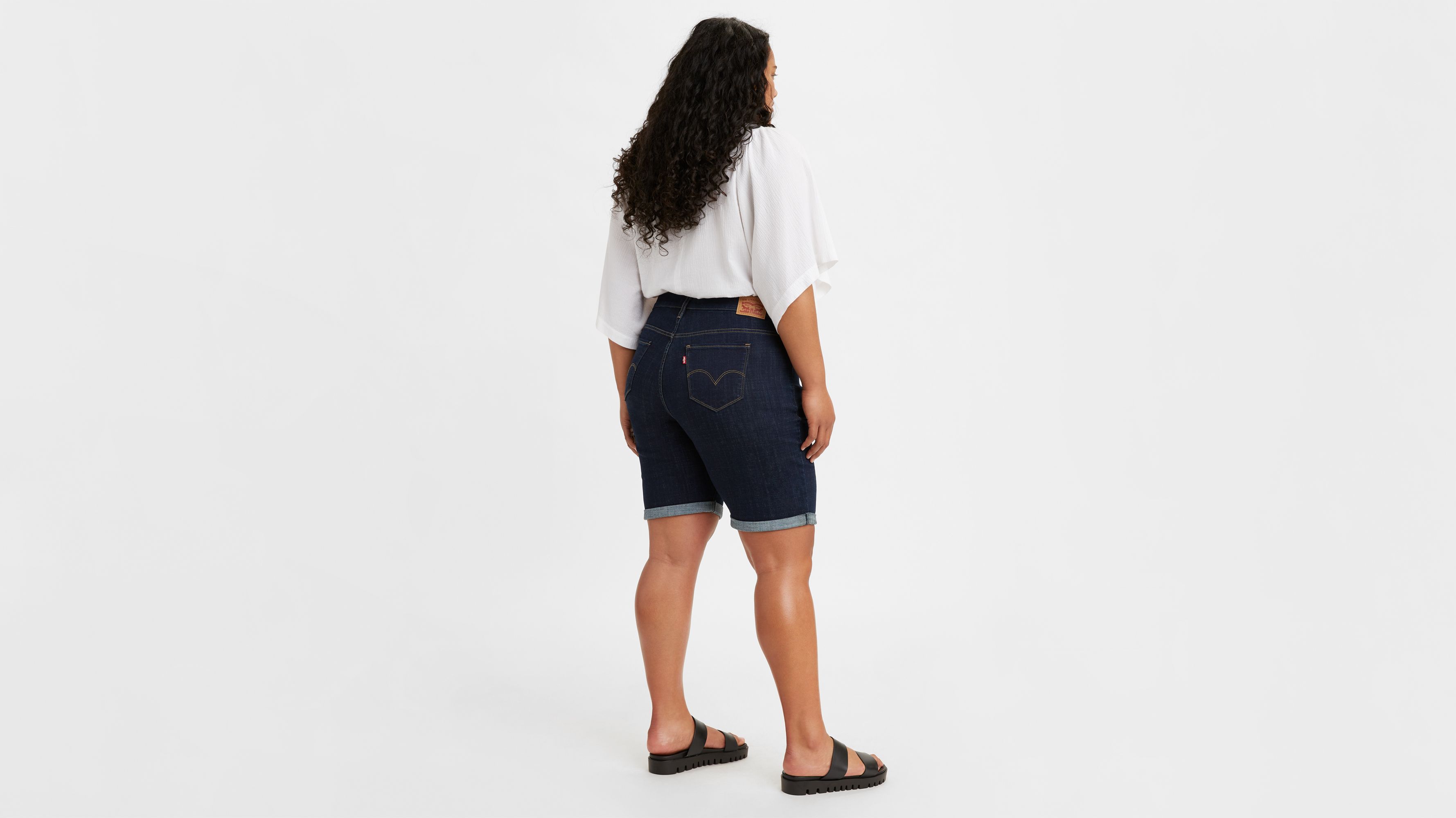 Classic Bermuda Women's Shorts (plus Size) - Medium Wash