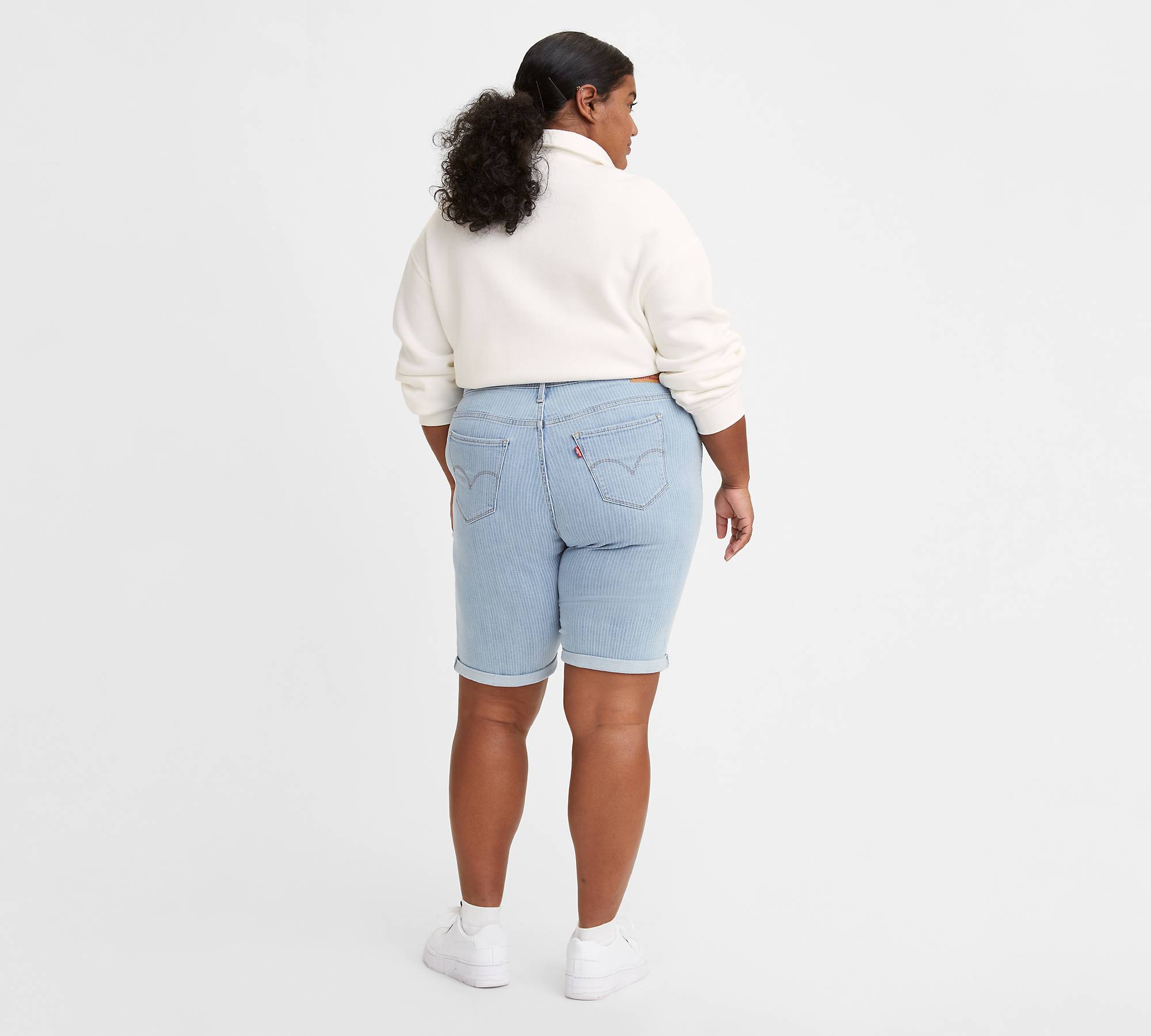 Shaping Bermuda Denim Women's Shorts (plus Size) - Light Wash | Levi's® US