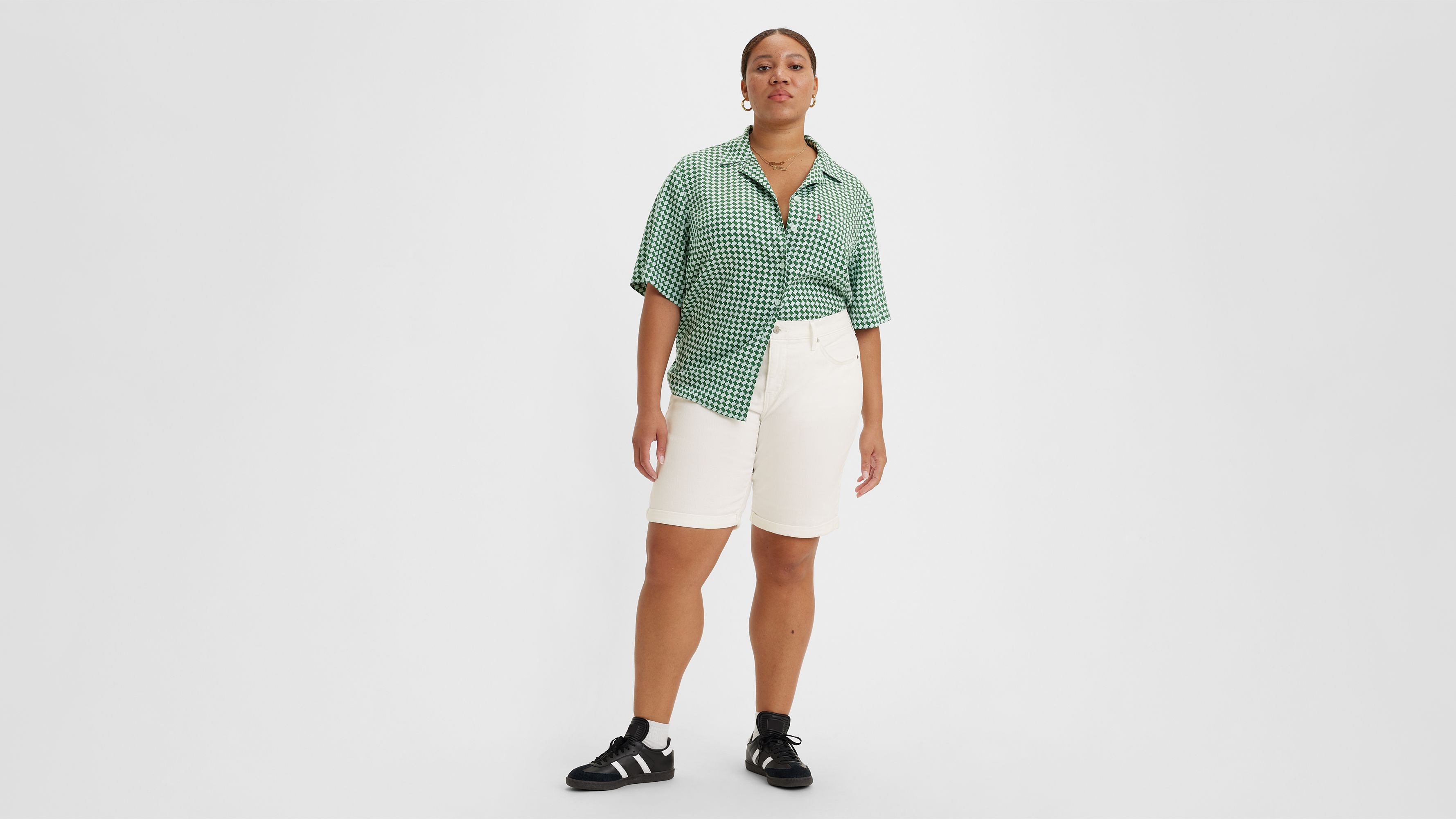 Classic Bermuda Women's Shorts (plus Size) - White