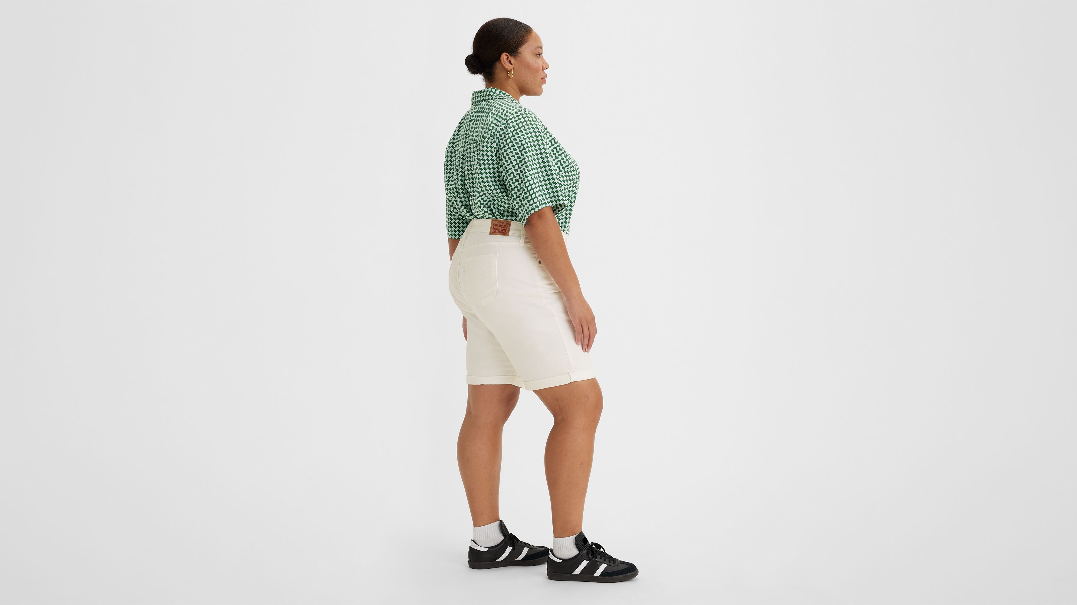 Classic Bermuda Women's Shorts (plus Size) - Medium Wash