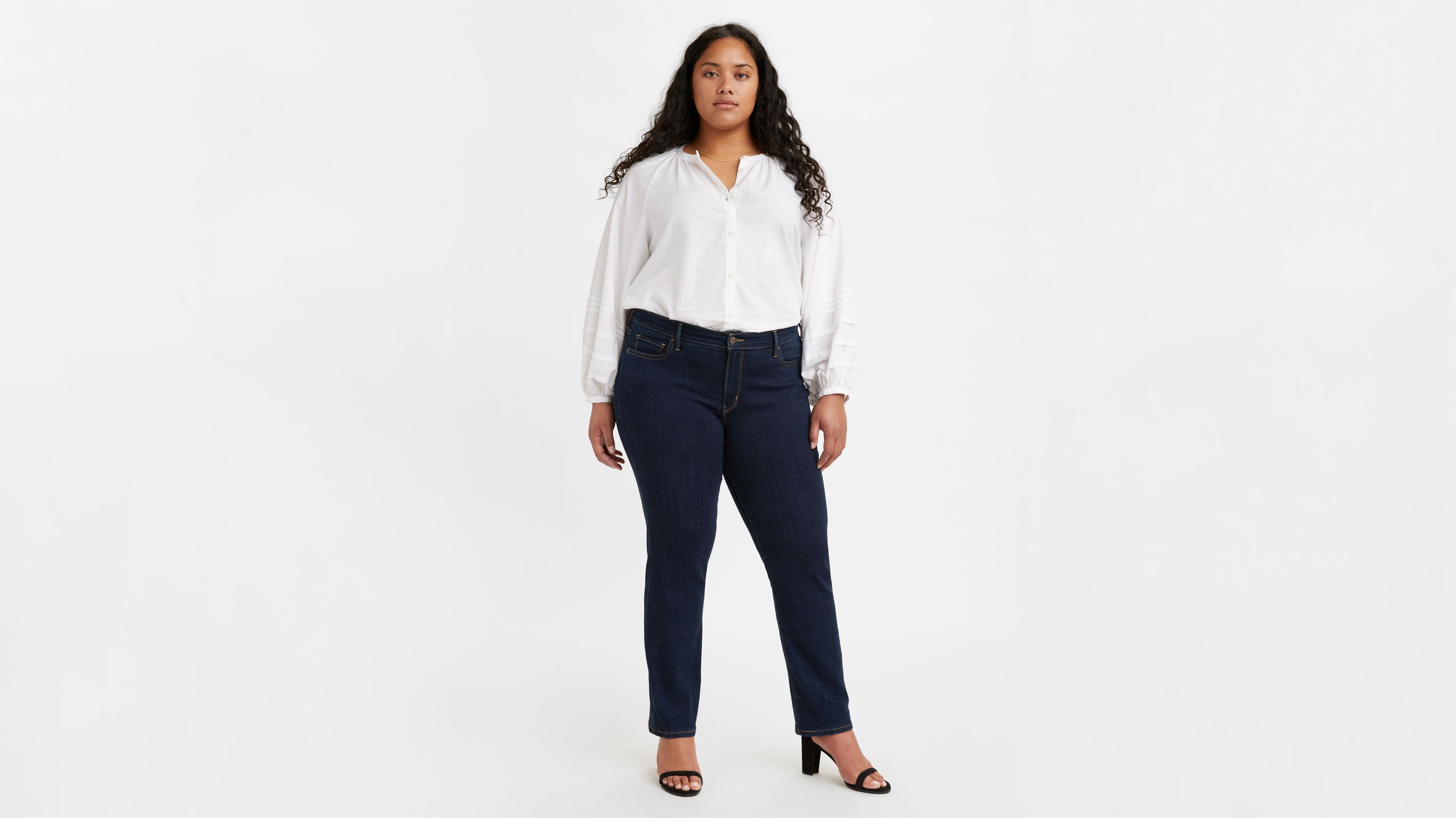 levi's women's plus size 414 classic straight jeans