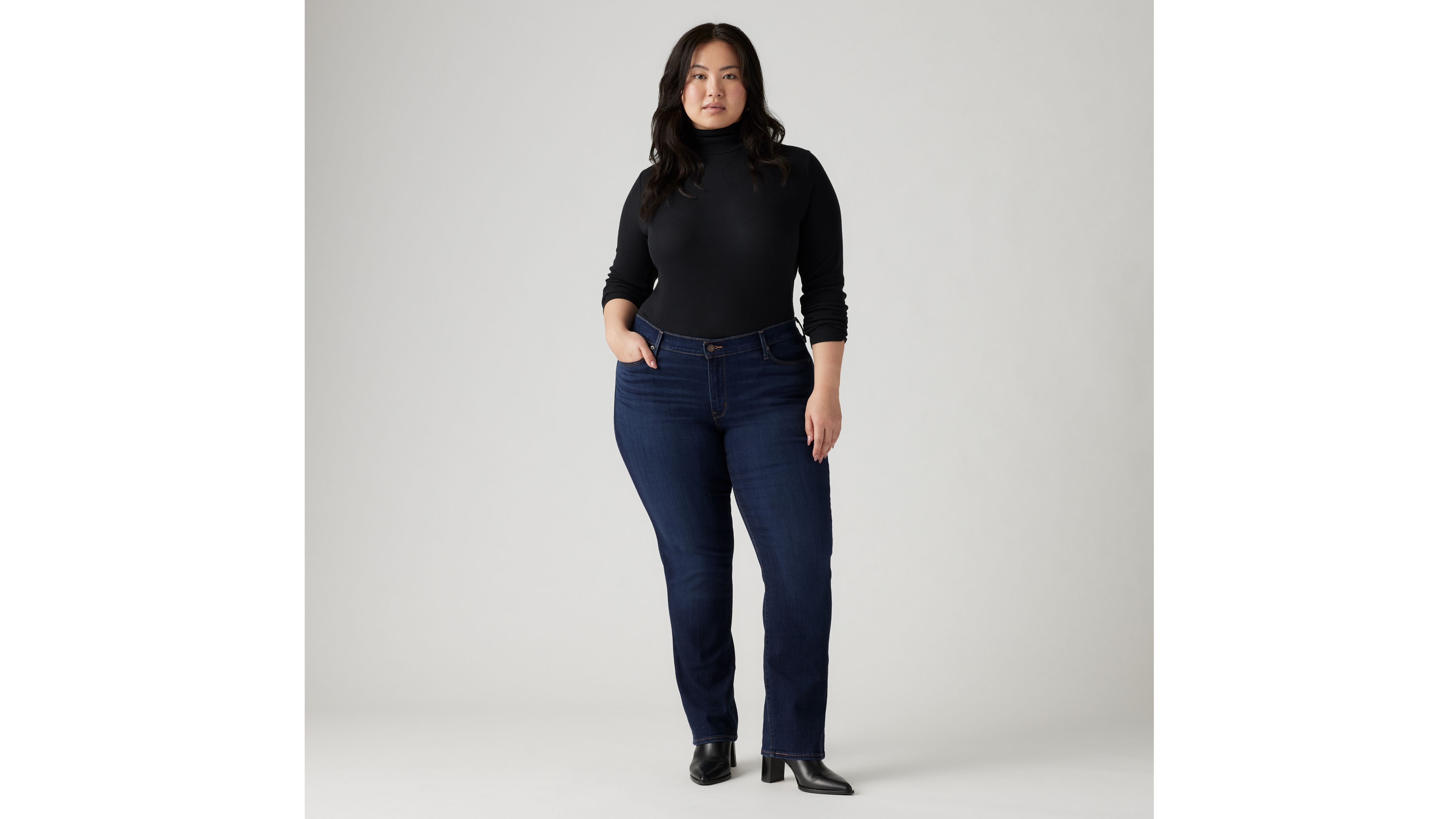 Classic Straight Women's Jeans (Plus Size