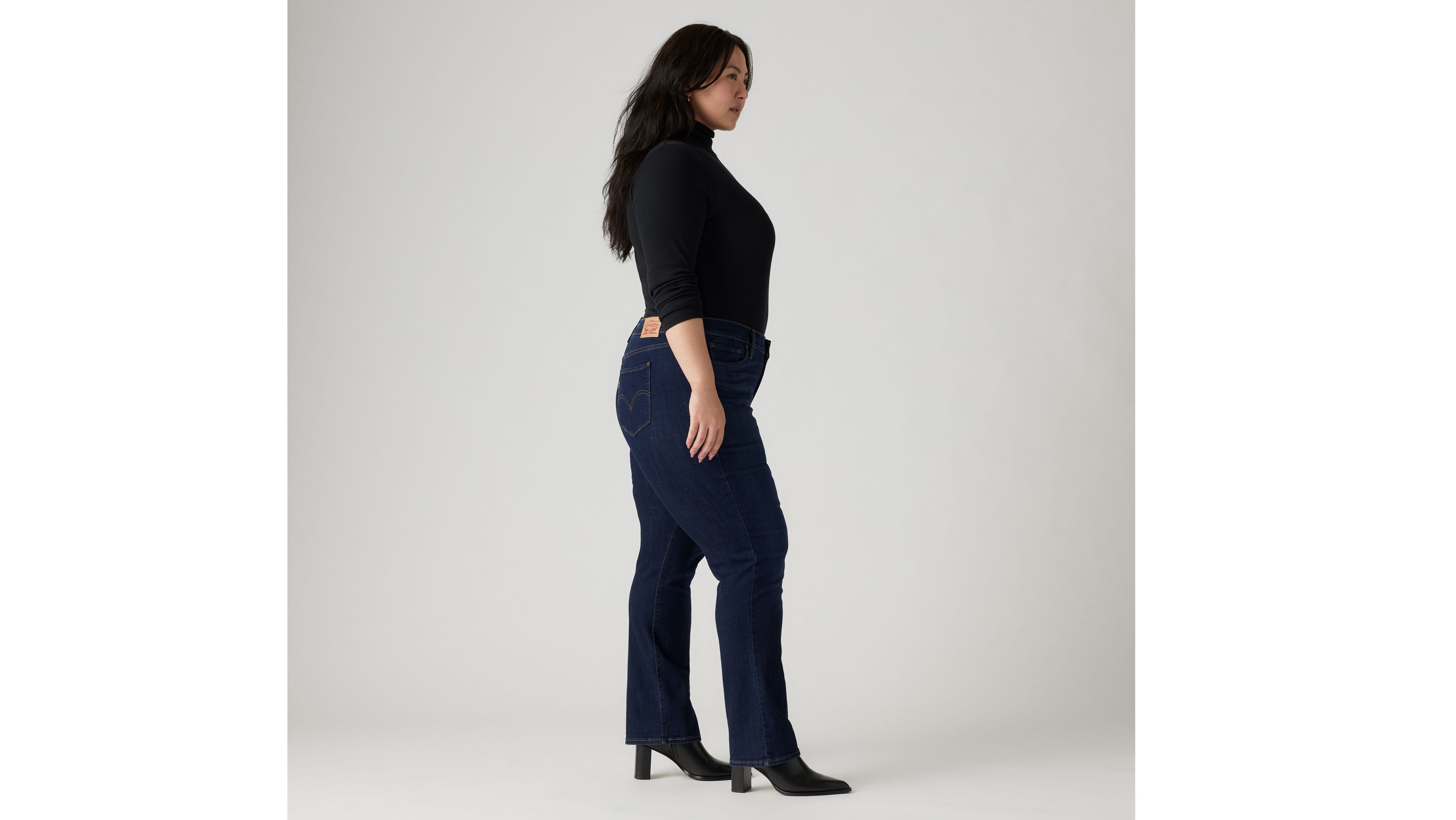 Classic Straight Women's Jeans (Plus Size