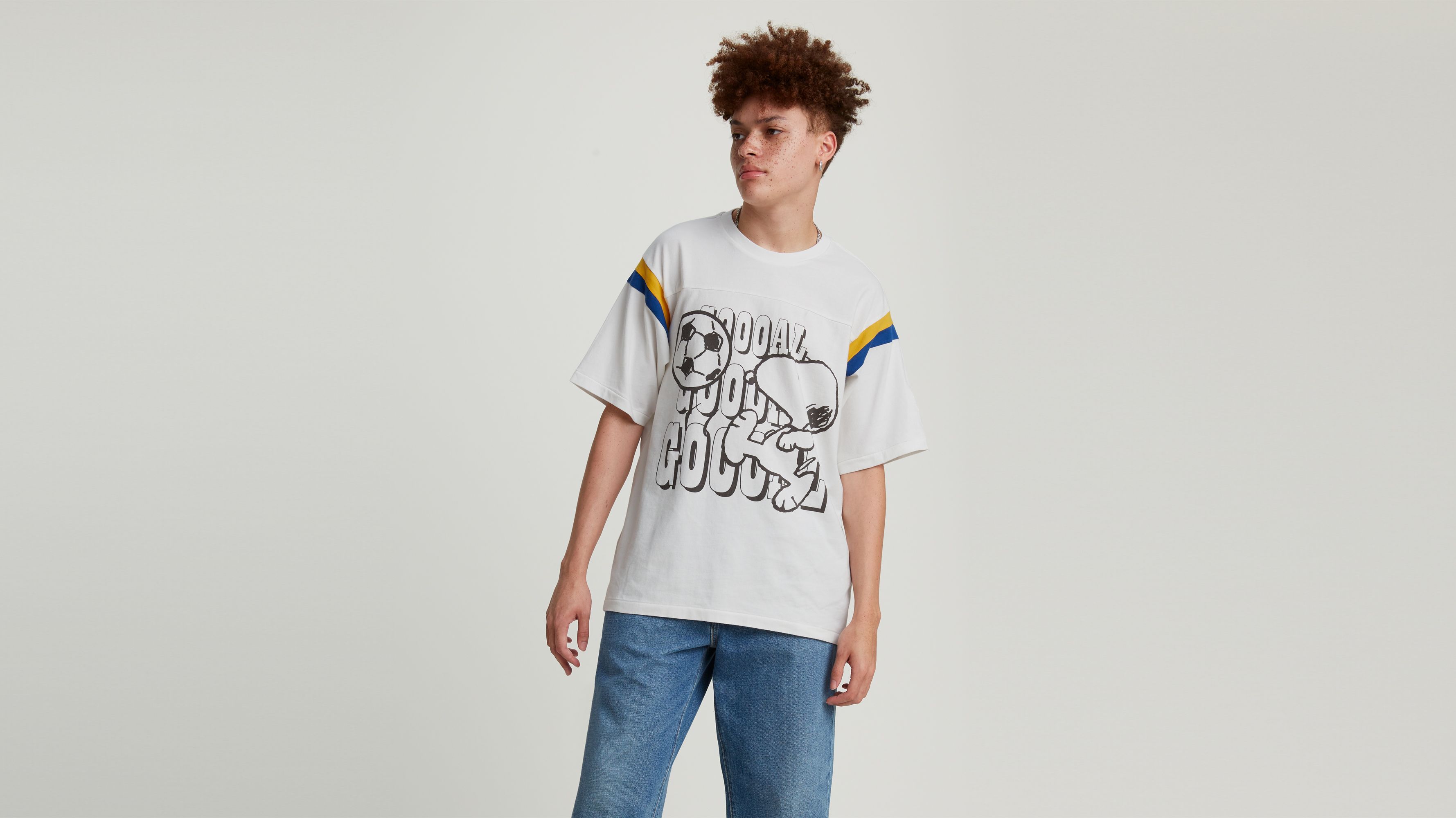 levis t shirt peanuts