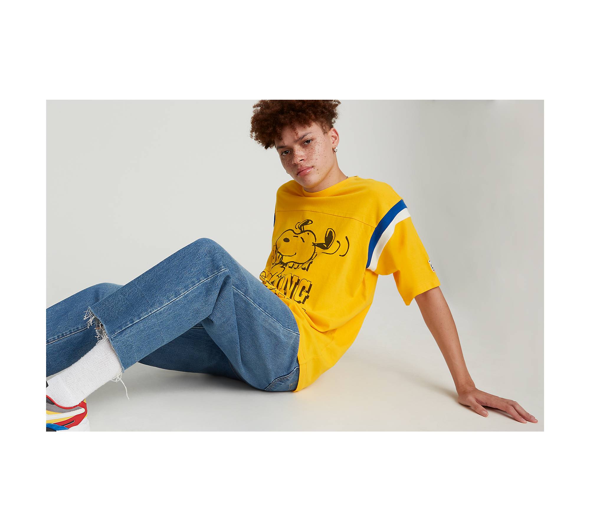 TRENDING] Snoopy Milwaukee Sport Teams Unisex T-Shirt - Torunstyle