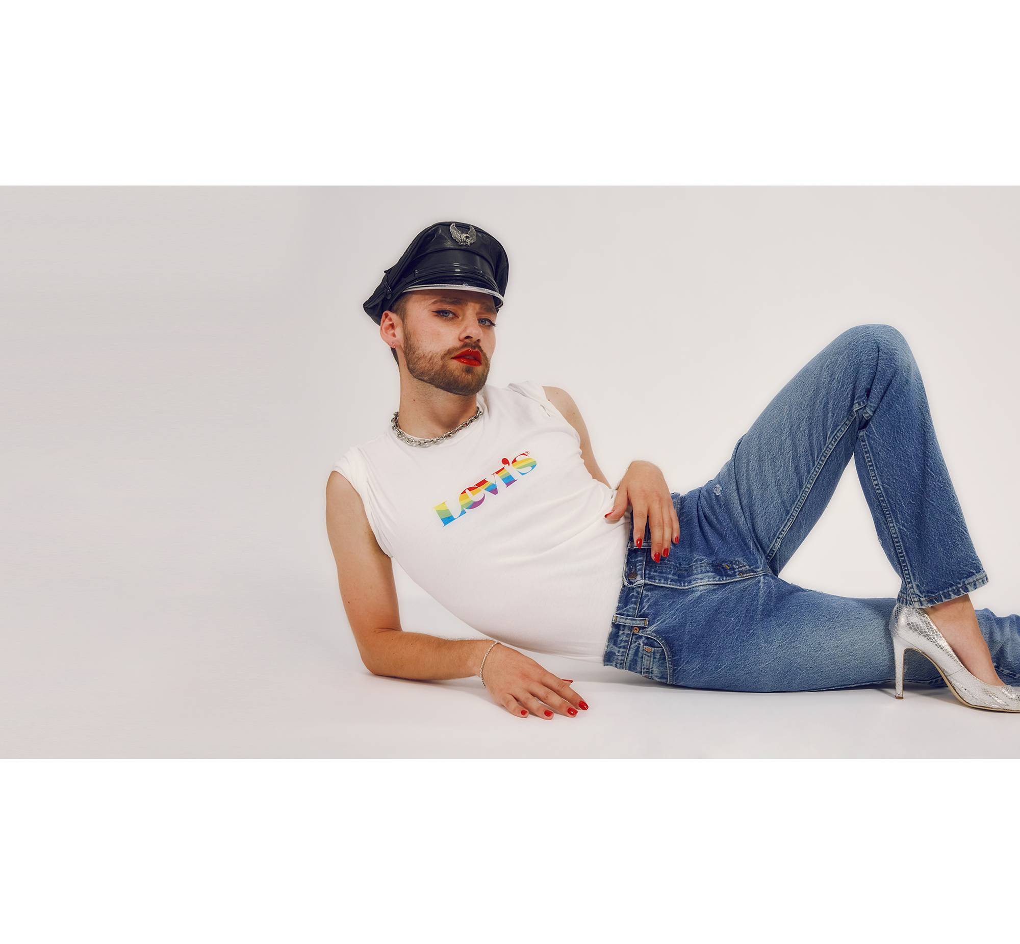 Levi's® Pride Community T-shirt - White | Levi's® US