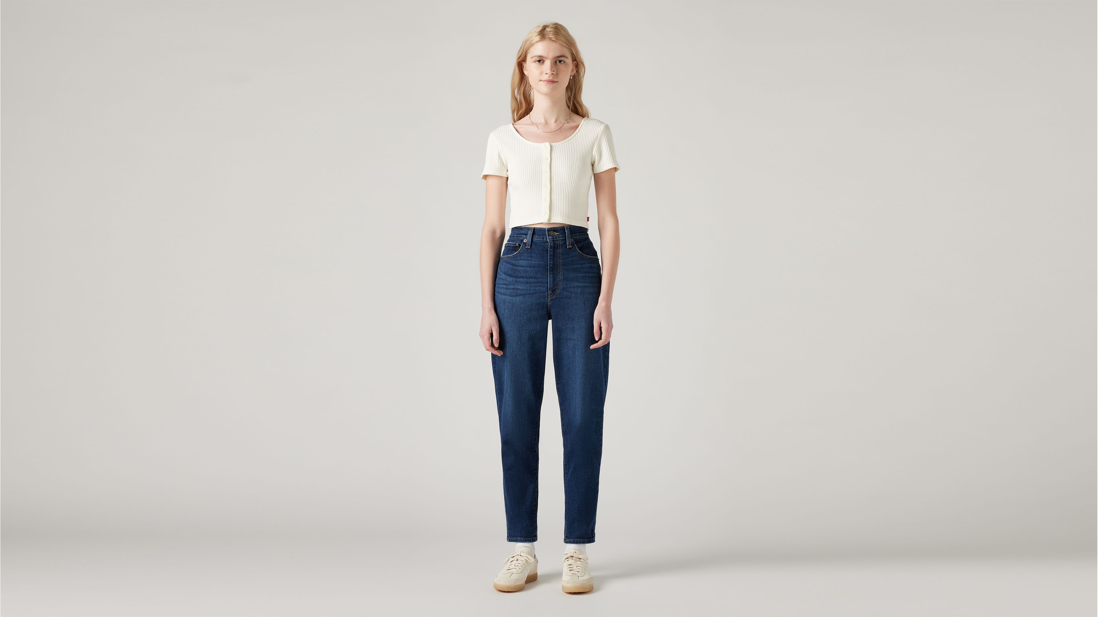 High Waisted Mom Jeans - Blue | Levi's® XK